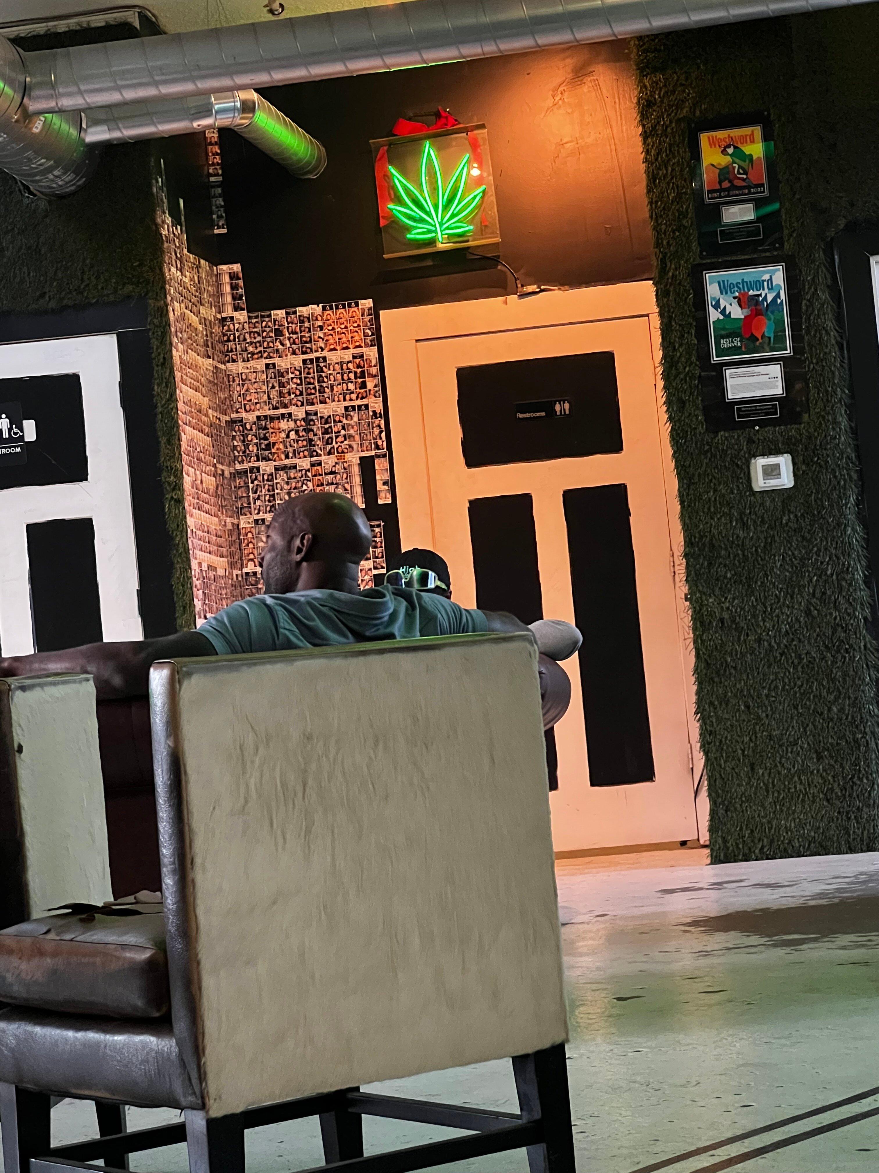 Tetra Private Lounge and Garden