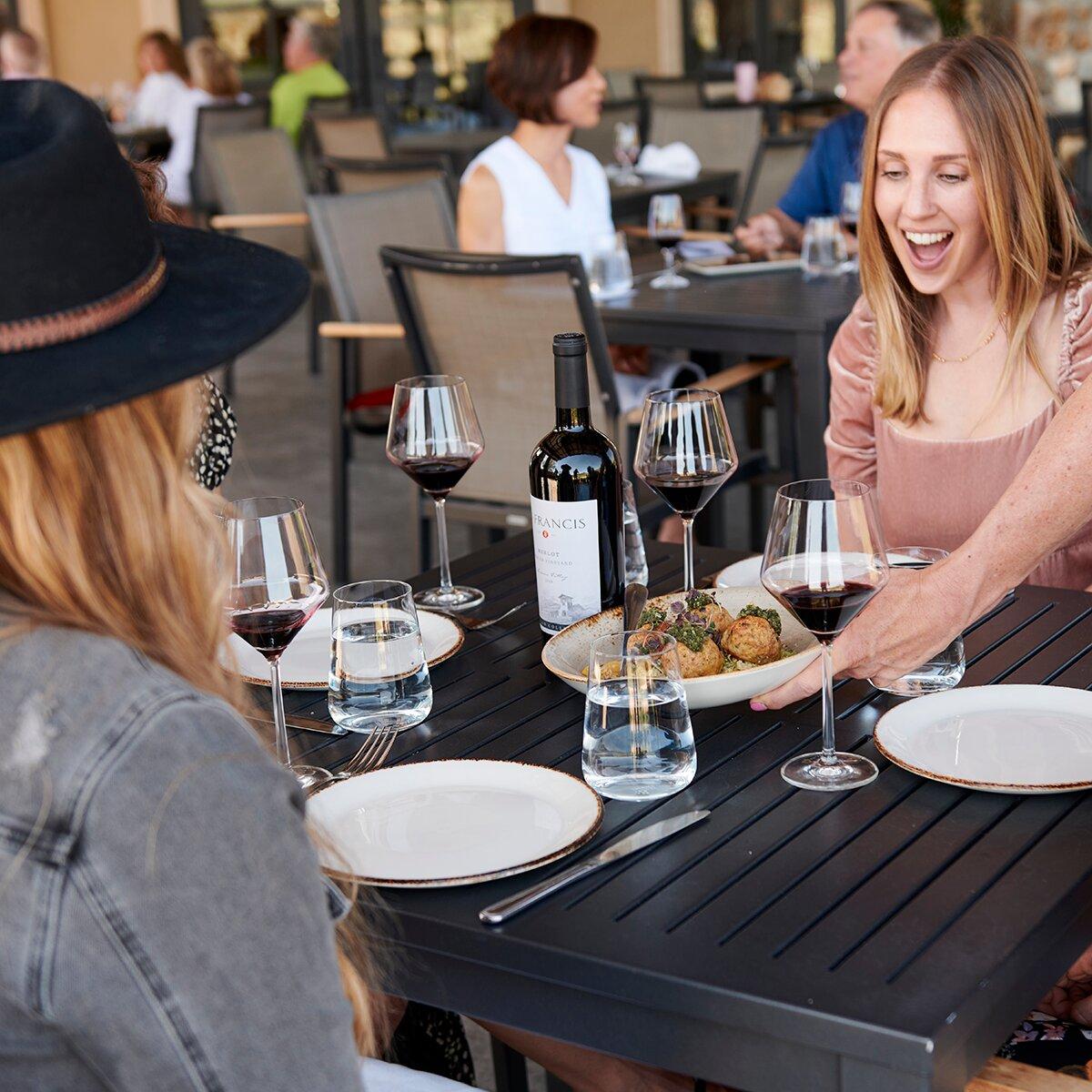 ST. FRANCIS WINERY & VINEYARDS