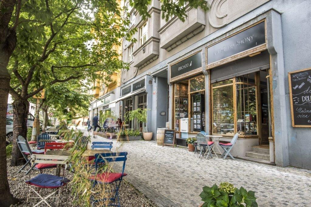 Na brehu Rhony Dejvice