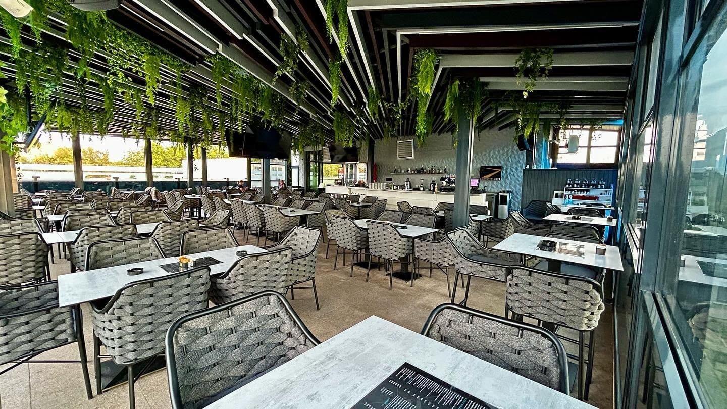 STAR Restaurant & Rooftop Tulcea