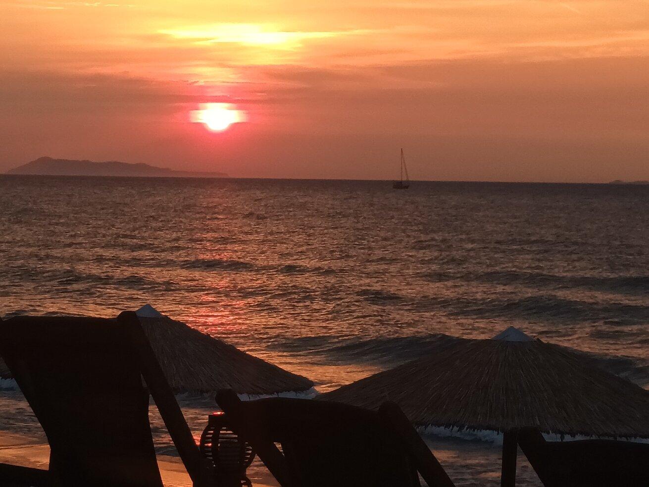 Eretrico All Day Cocktail Bar