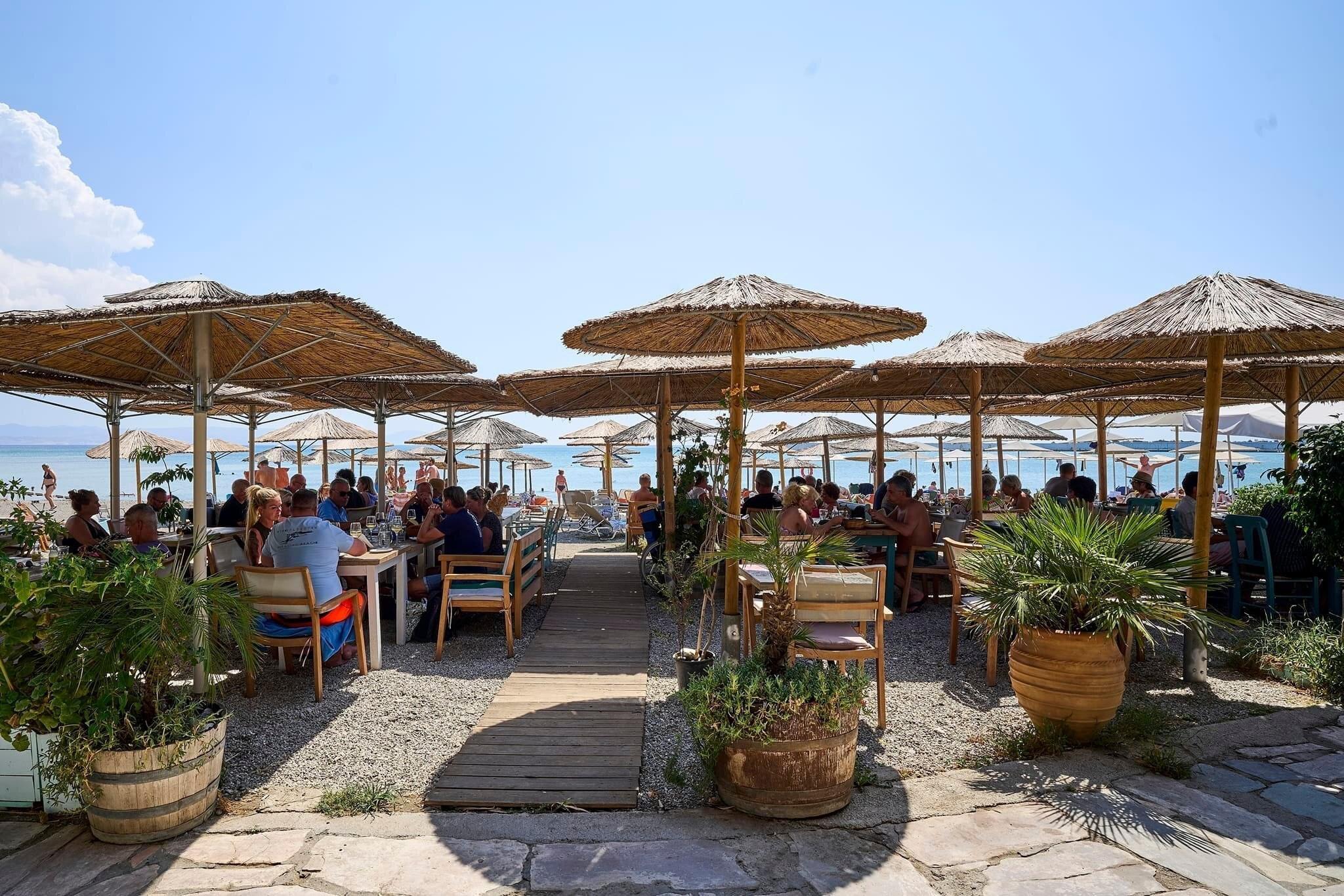 Apnea Restaurant Beach Bar