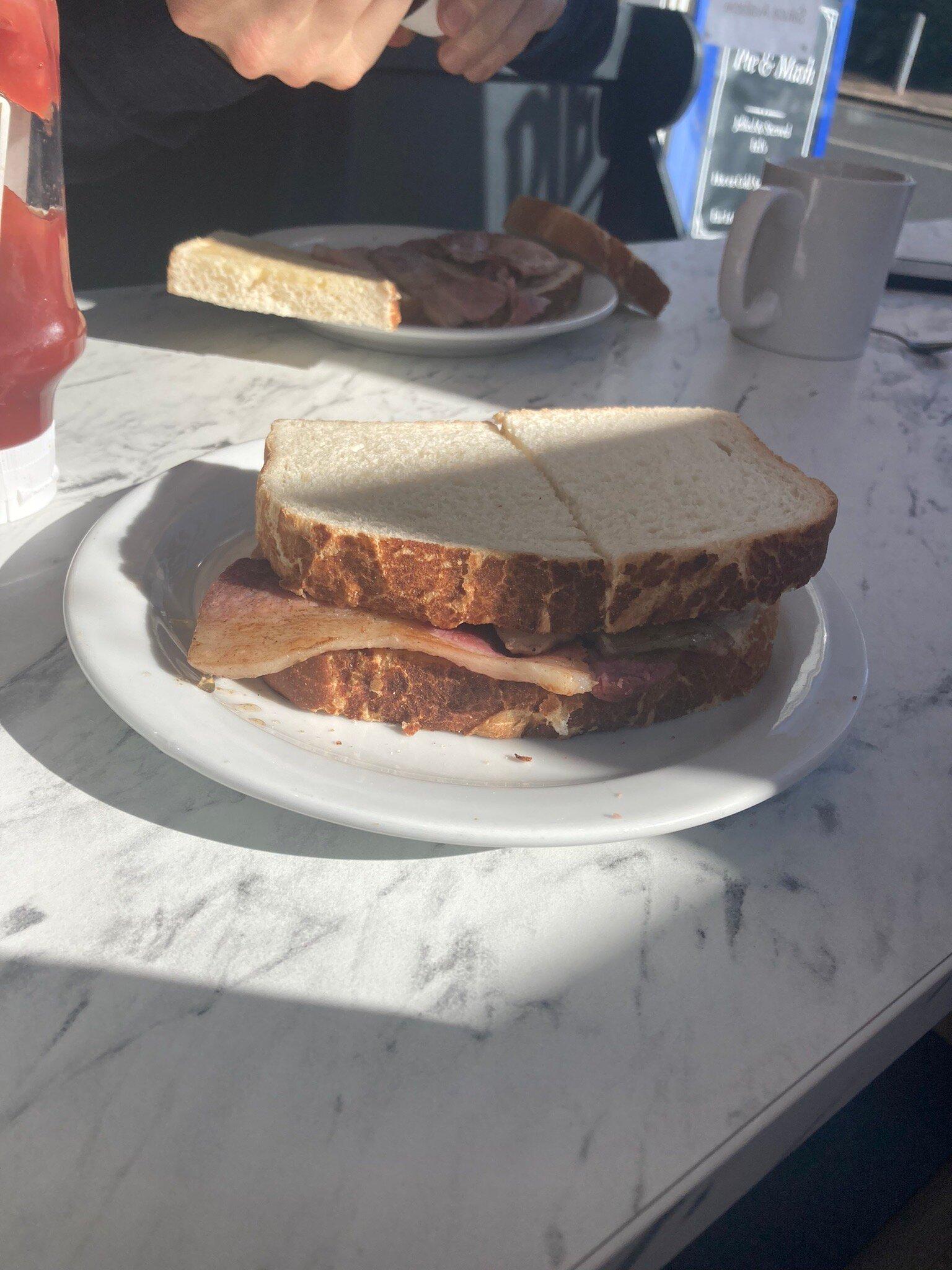 Brickie's Pie & Mash
