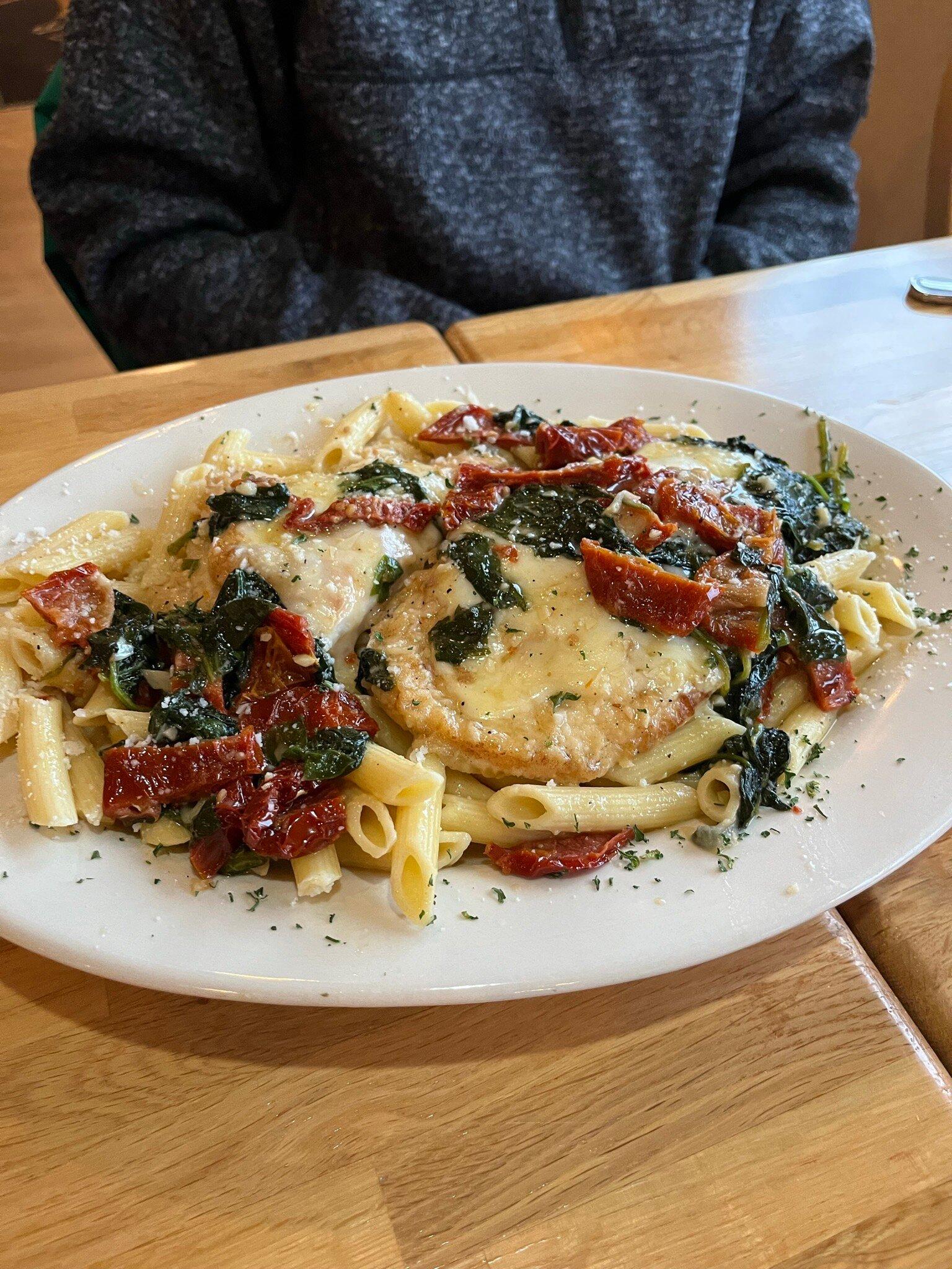 Marios Restaurant and Pizzeria