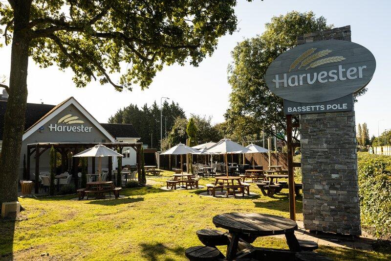 Harvester - Bassett's Pole