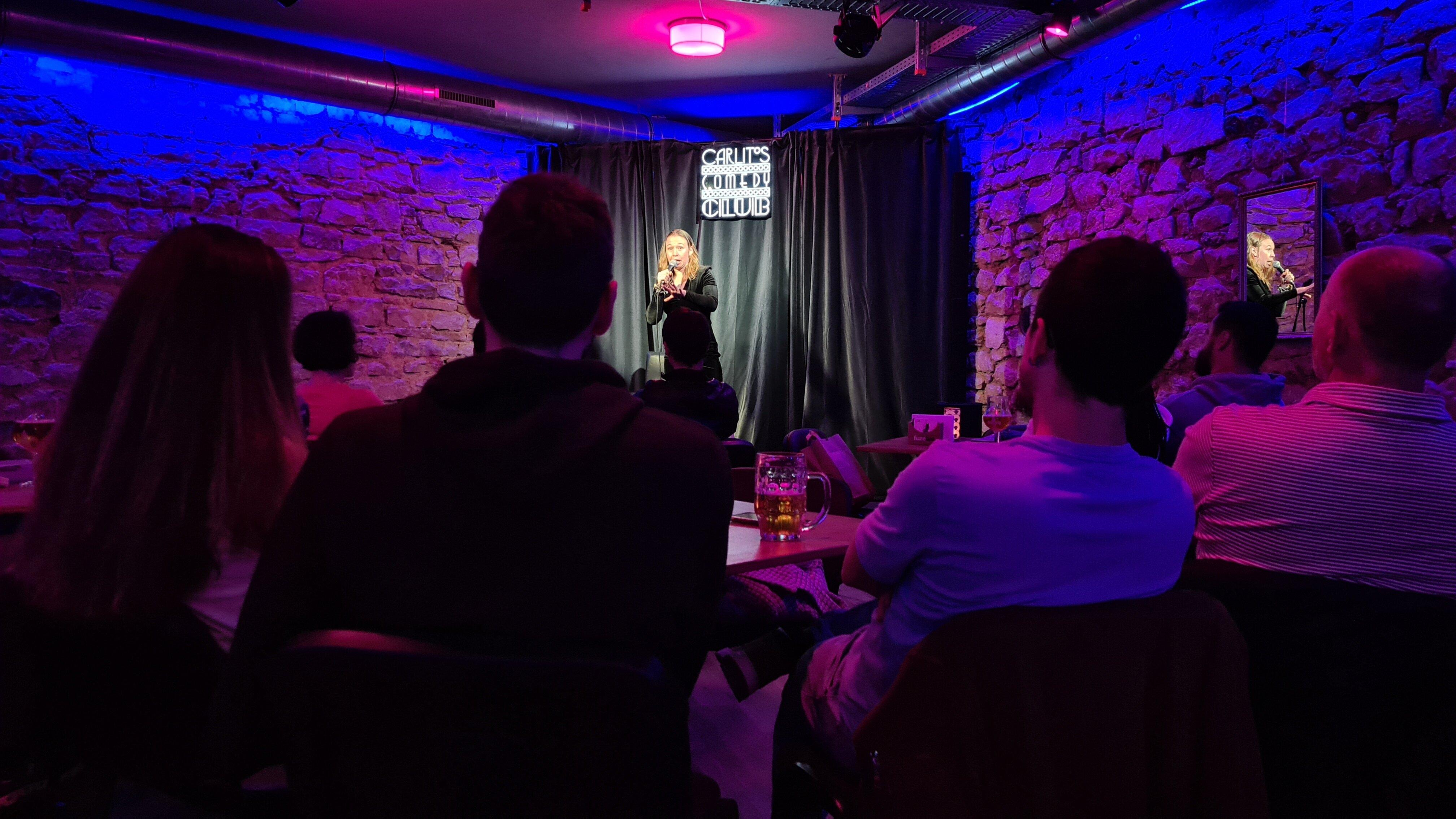 Carlitos Comedy Club