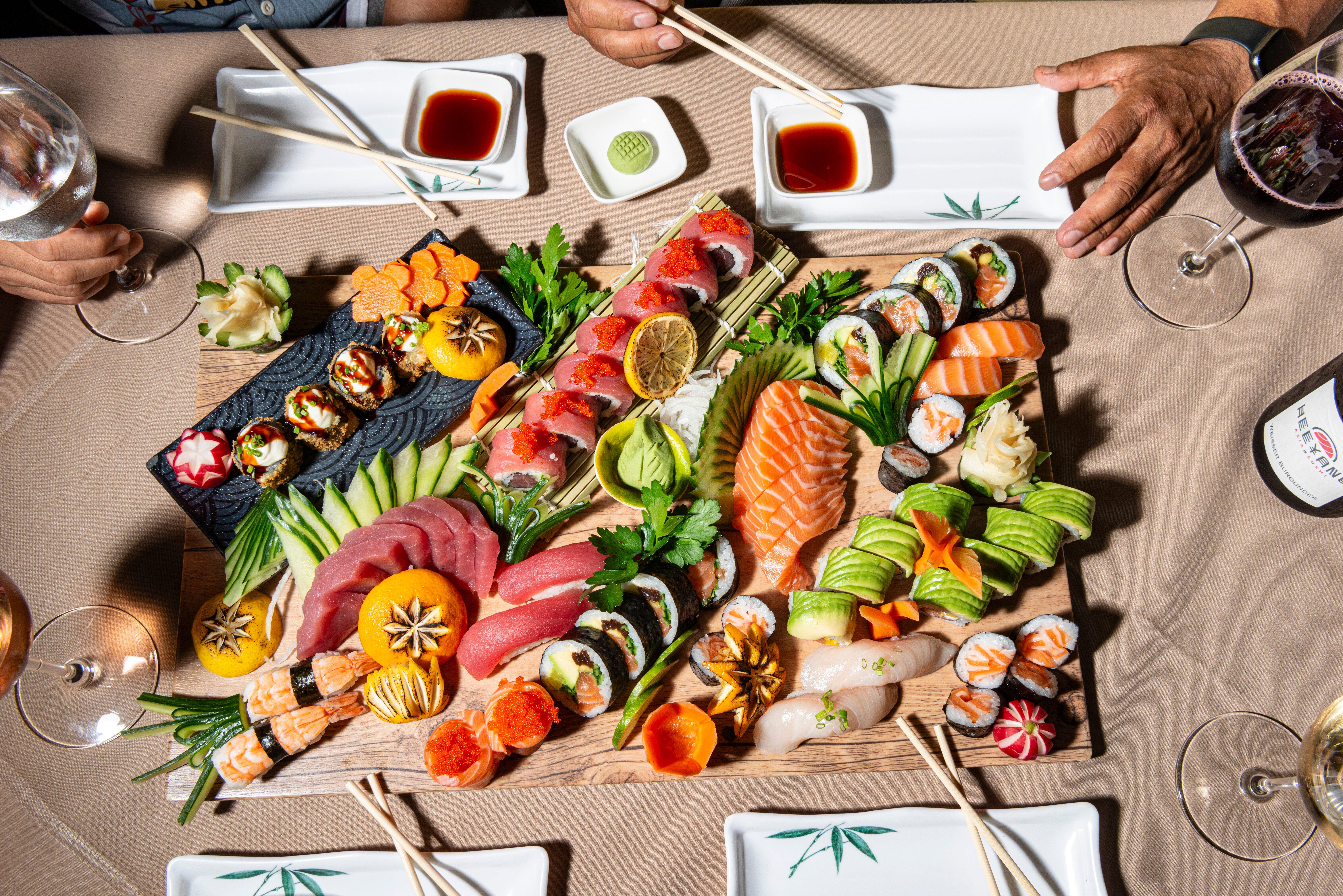 Hee-Yang Thai & Sushi Restaurant