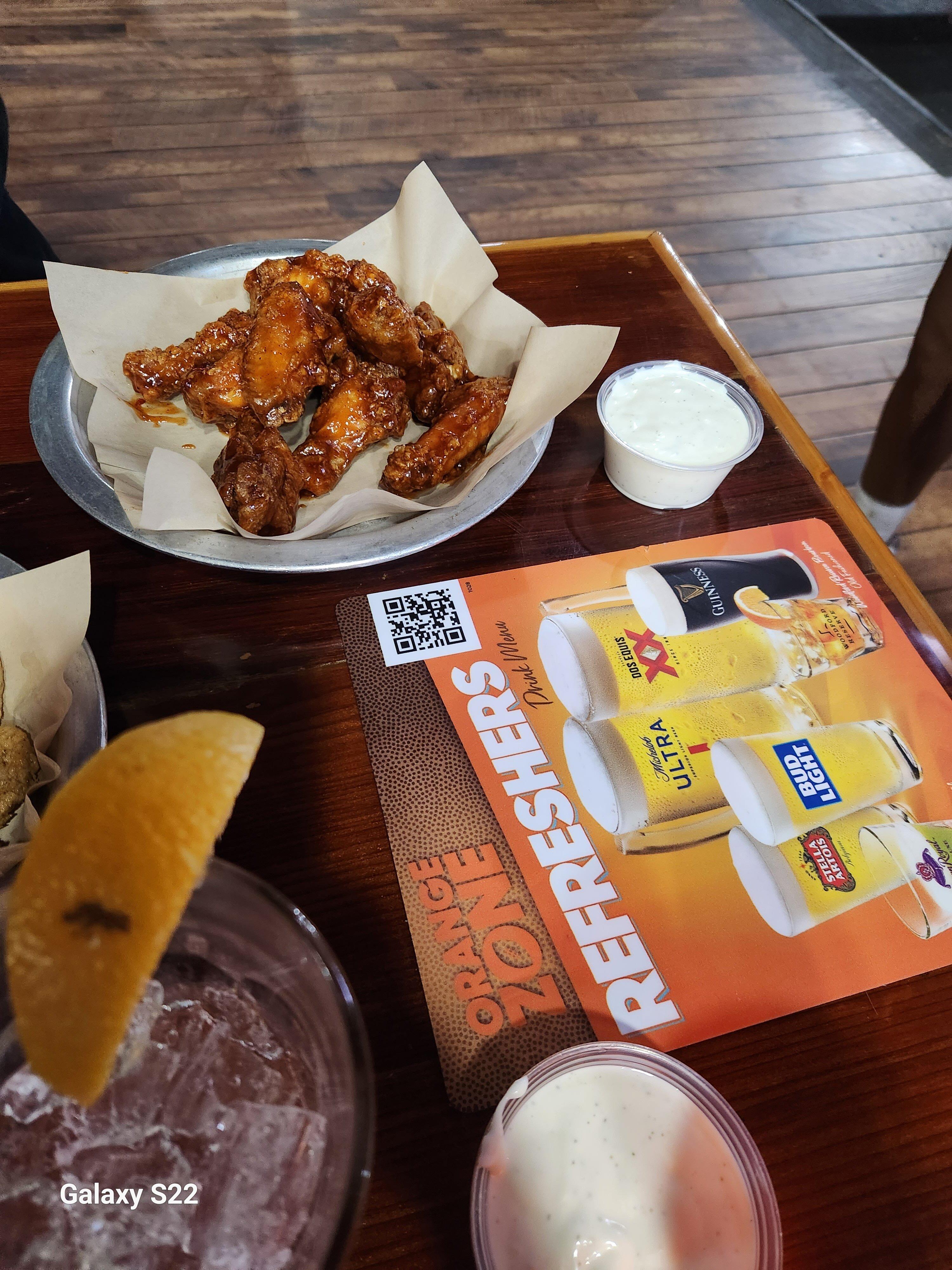 Hooters