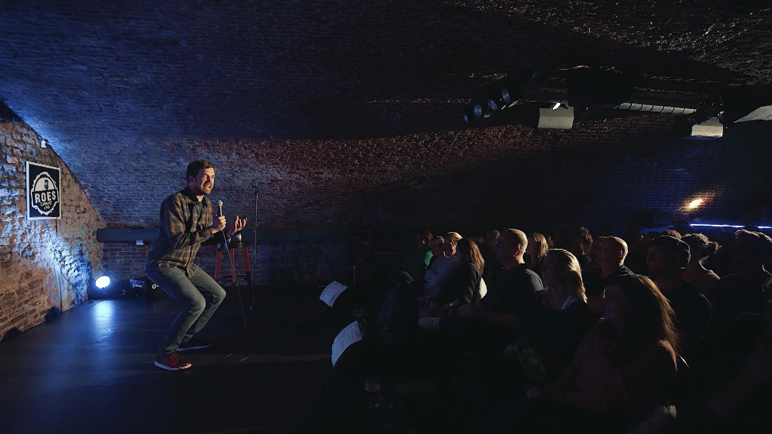 Roes Comedy Club