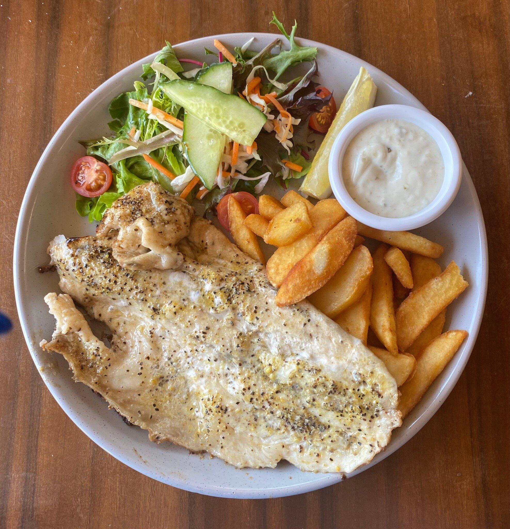 Long Flat Pub Restaurant