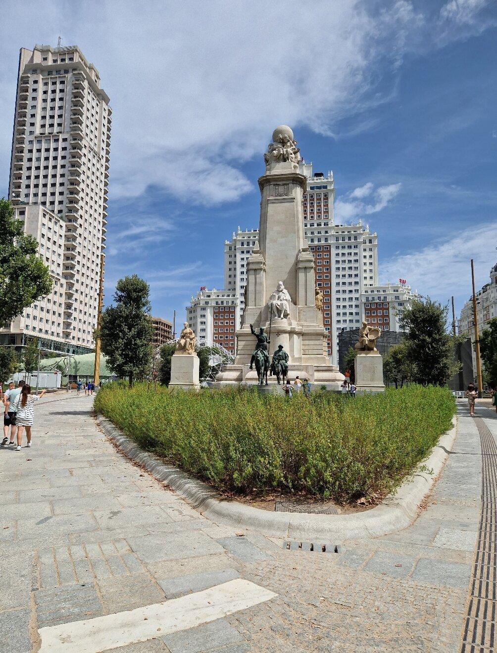 Monumento Don Quijote De La Mancha