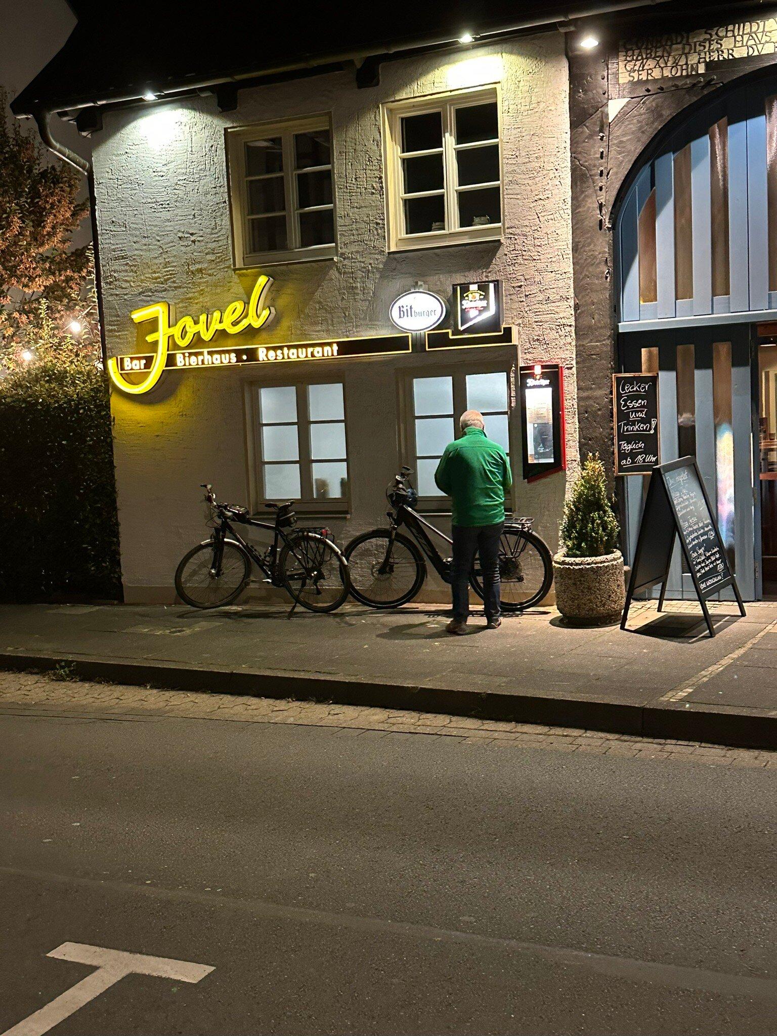 Jovel Bar-Bierhaus-Restaurant