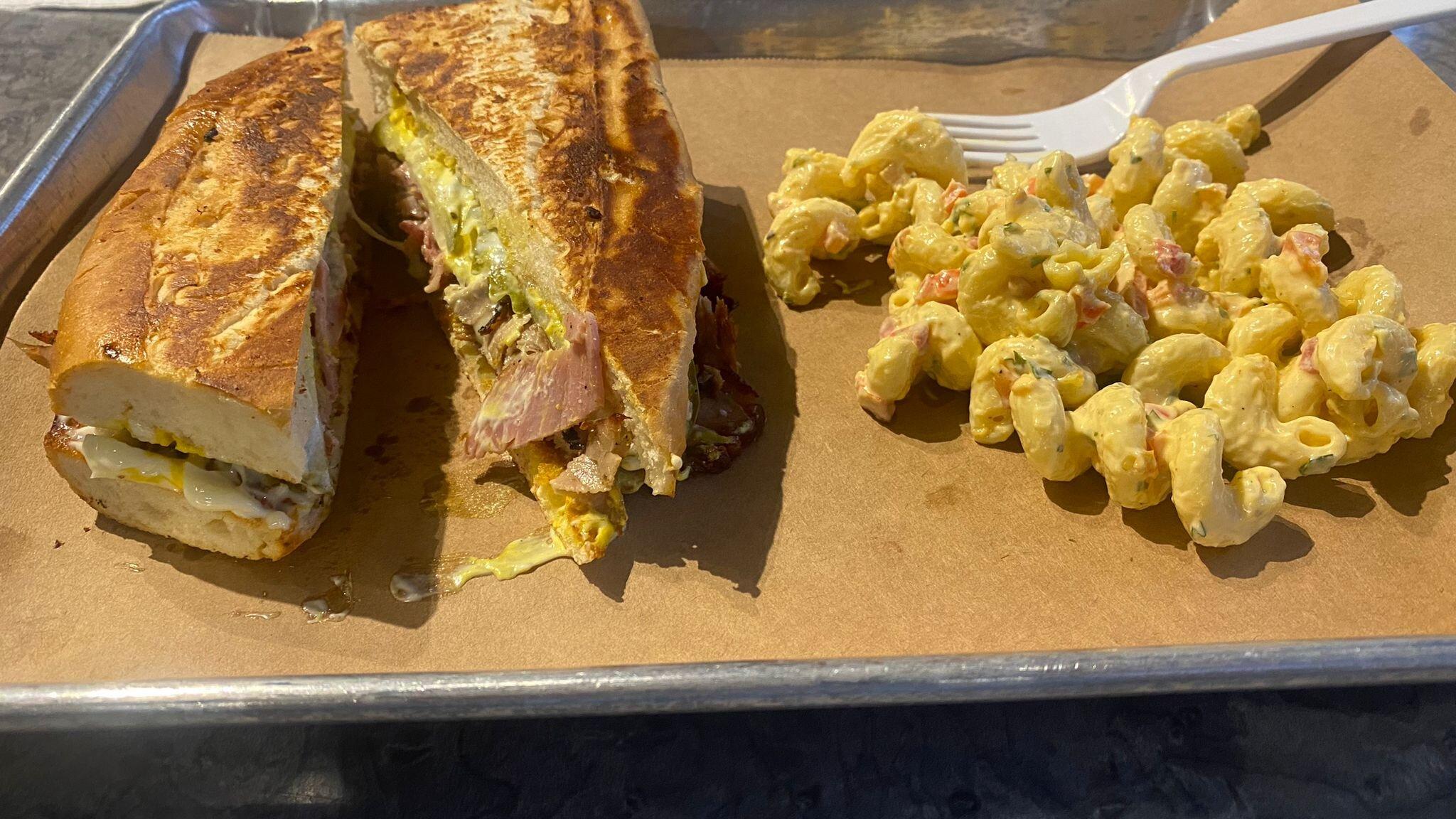 Grebleknud Bistro And Meats