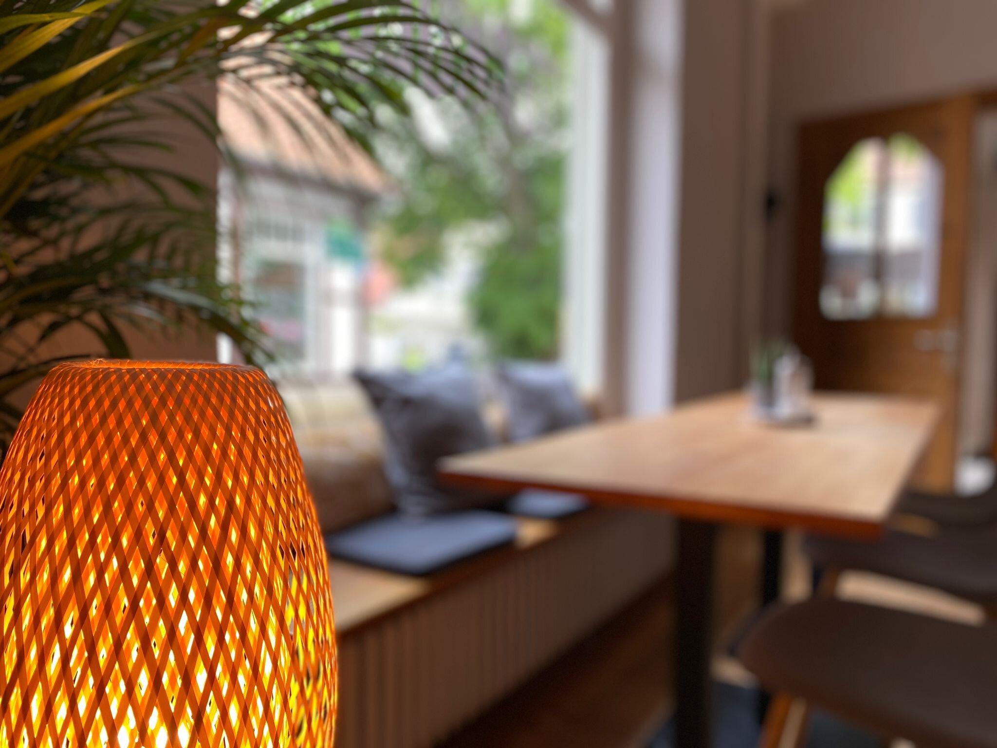 TECKOLO - Café Bistro Laden