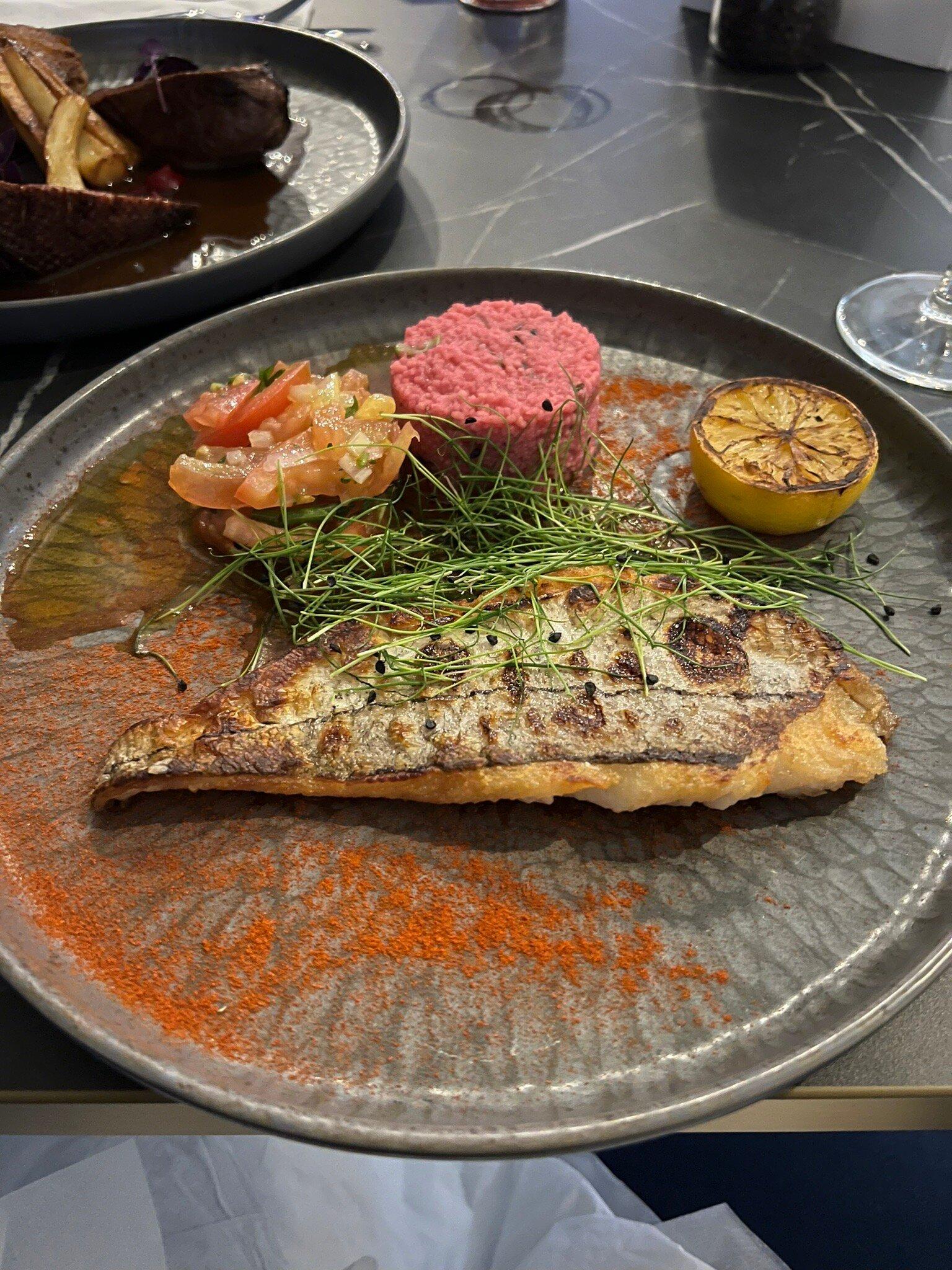 Vaultz Bar Restaurant