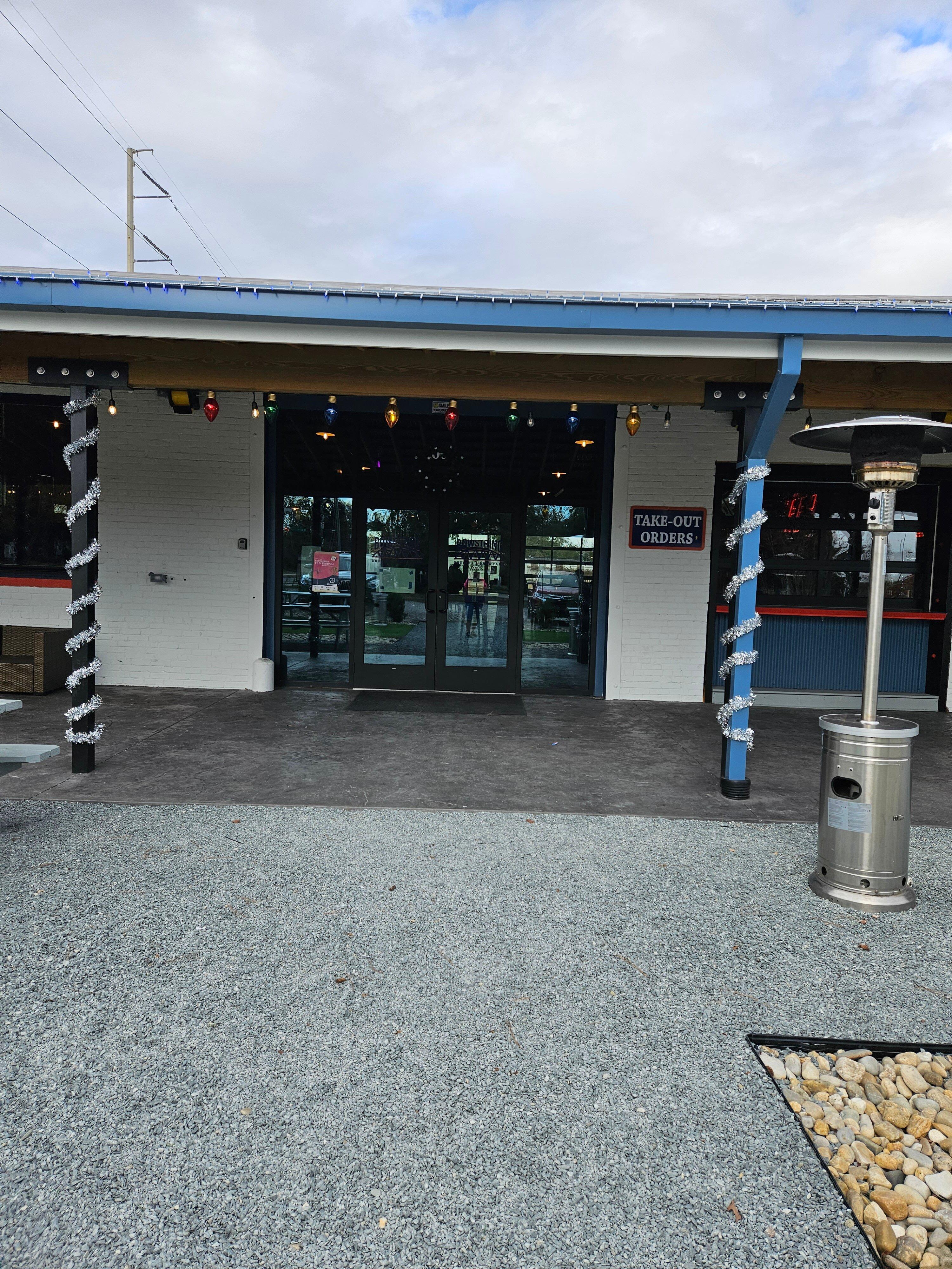 Bowstring Burgers and Brewyard