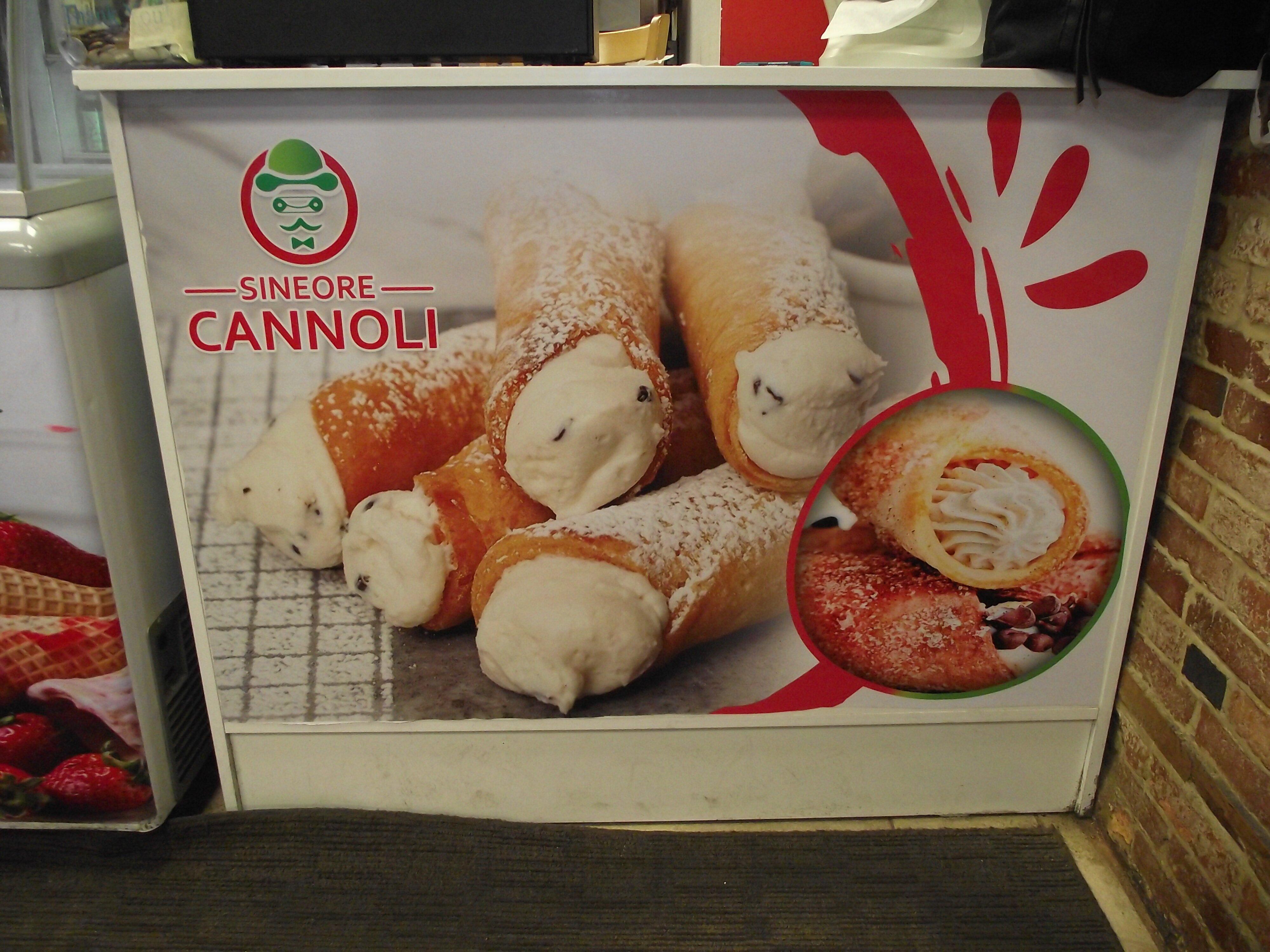 Sineore Cannoli
