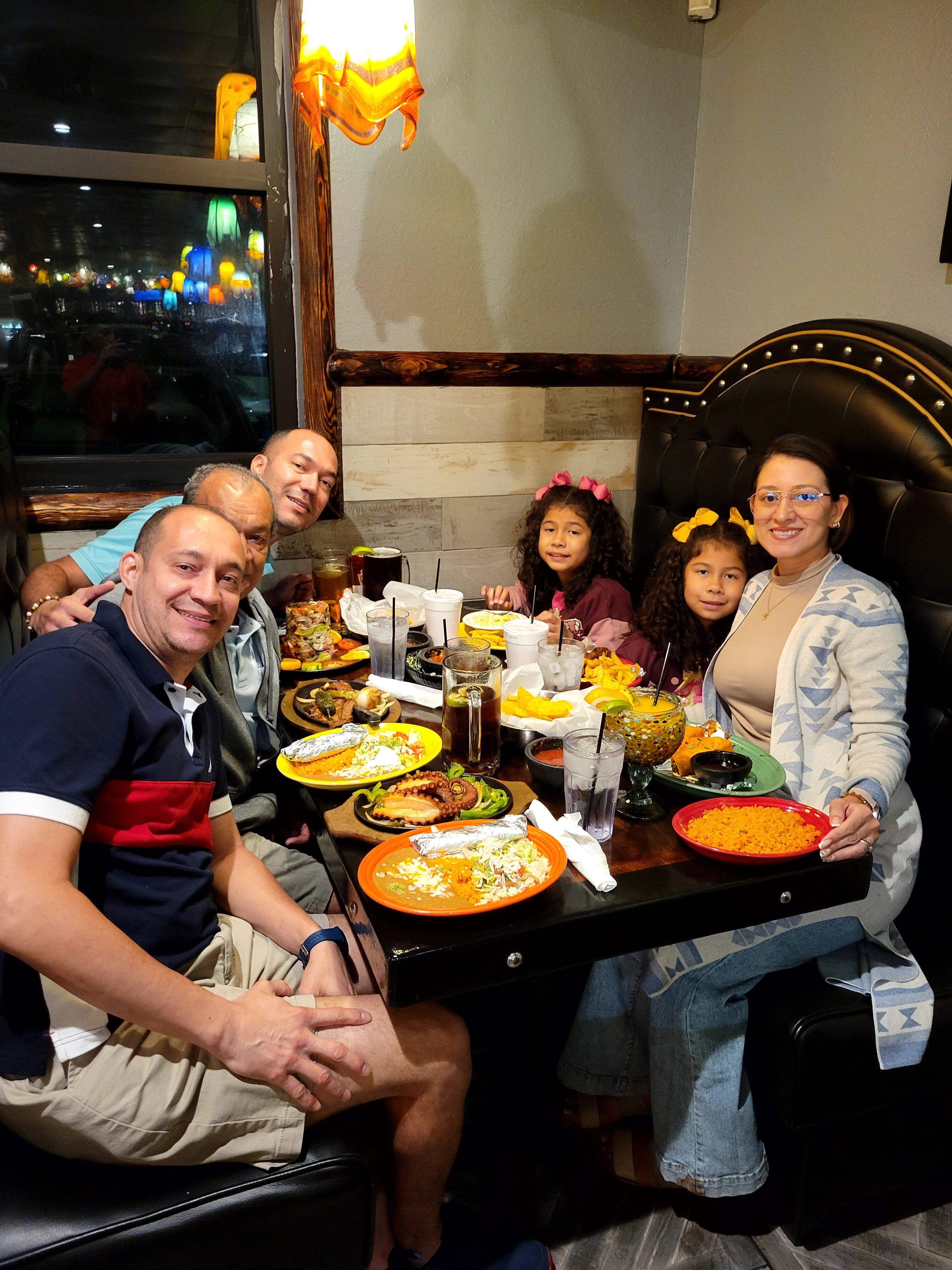 Plaza Mexico Restaurant Bar and Grill