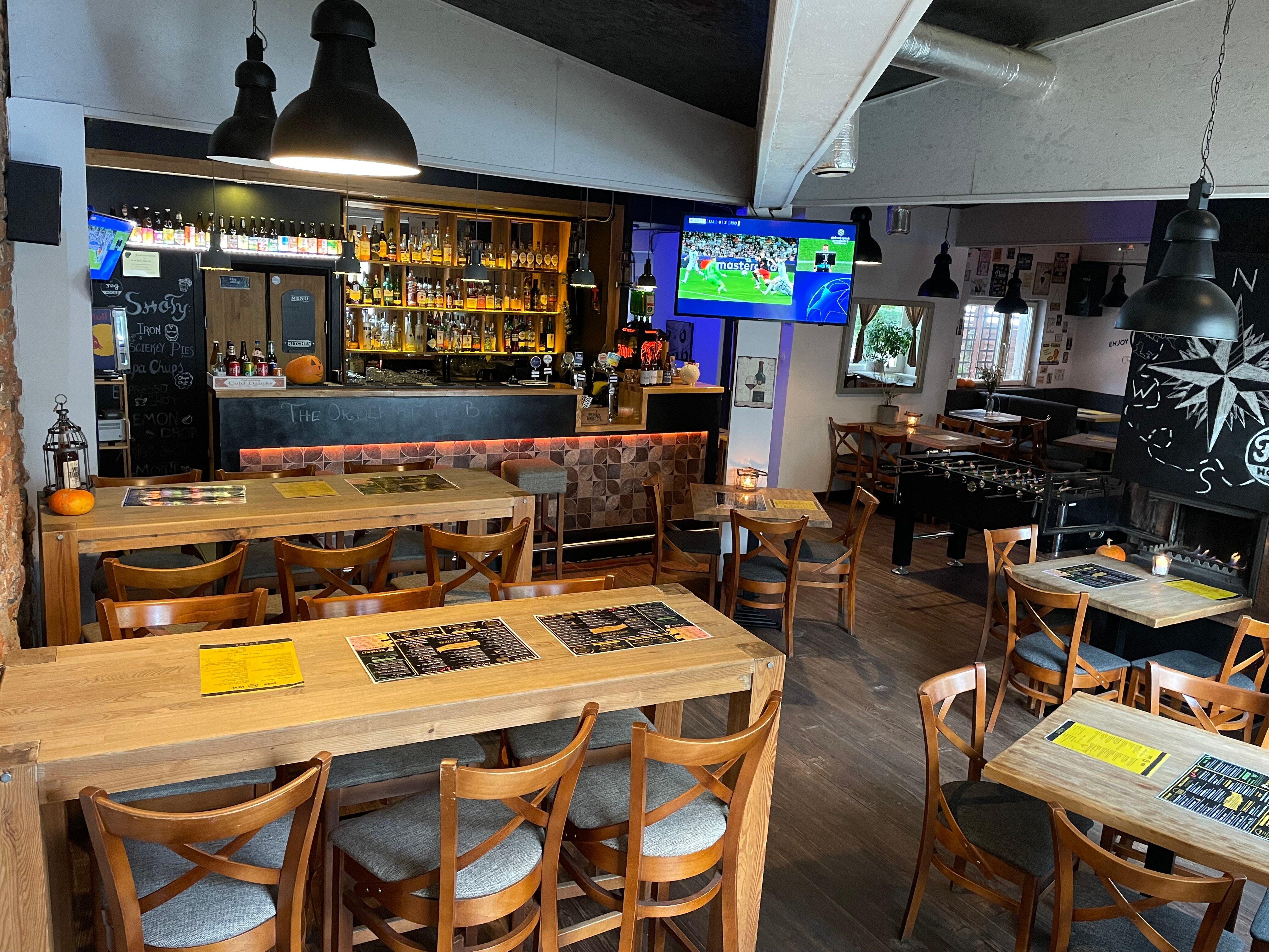 Fog House Pub & Grill