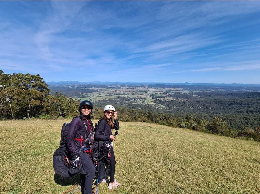 Paratech Paragliding