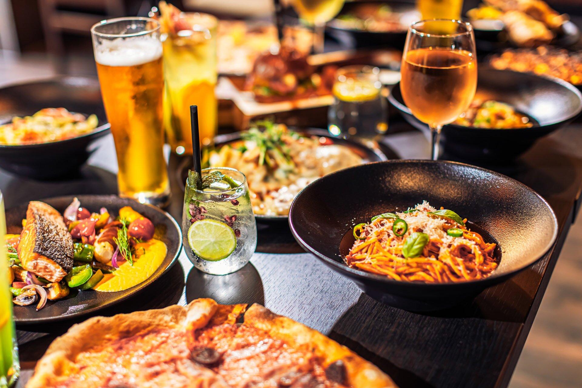 Komló Restaurant & Cafe