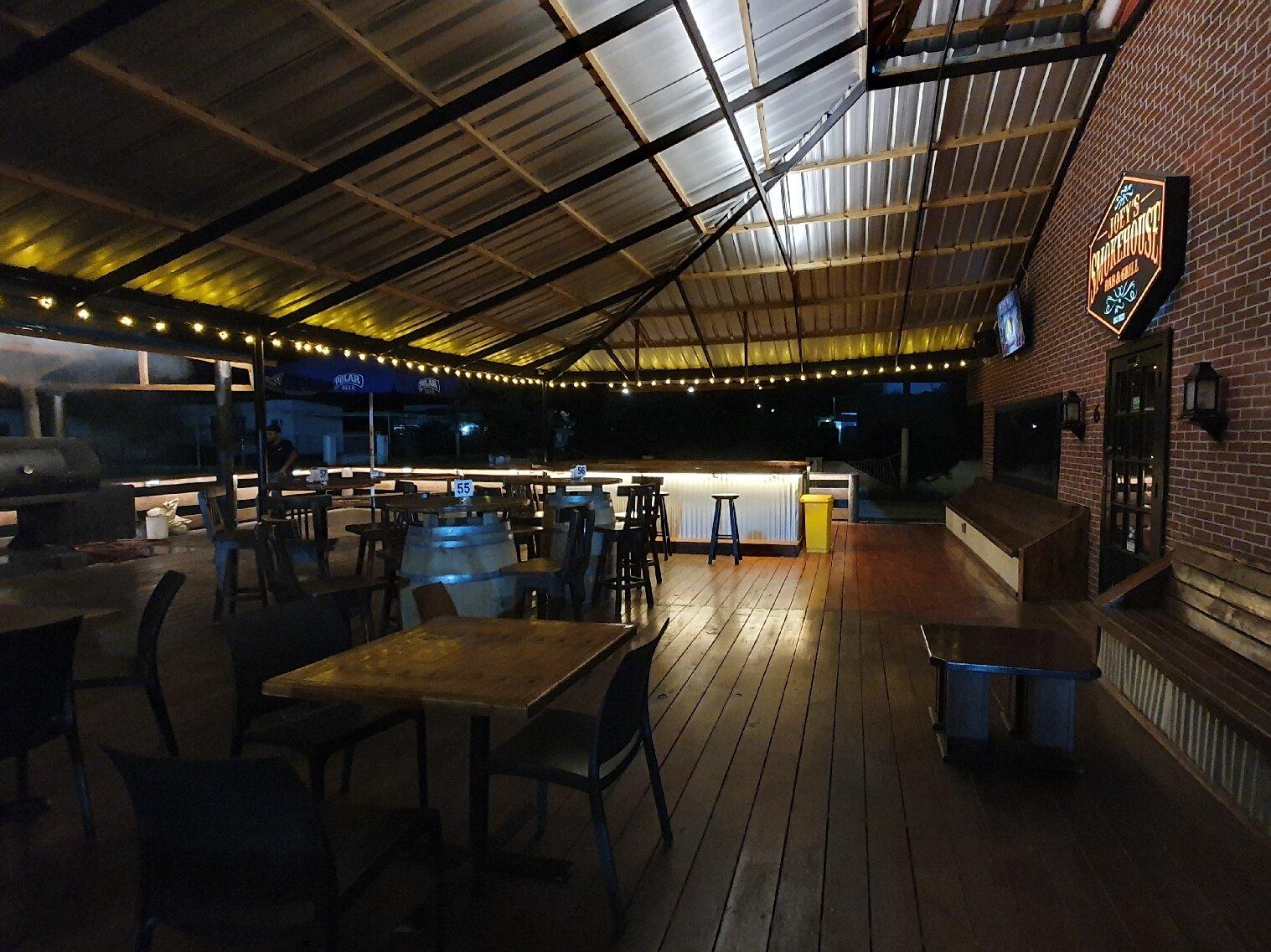 Joey's Smokehouse Bar & Grill