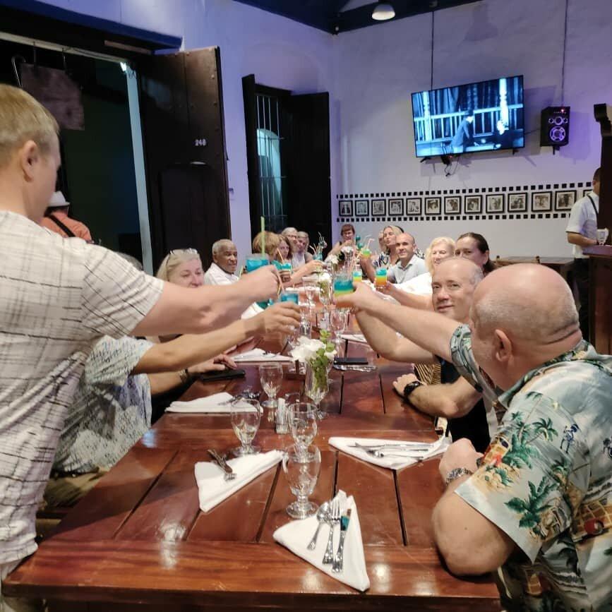 Charlot Bar Restaurant