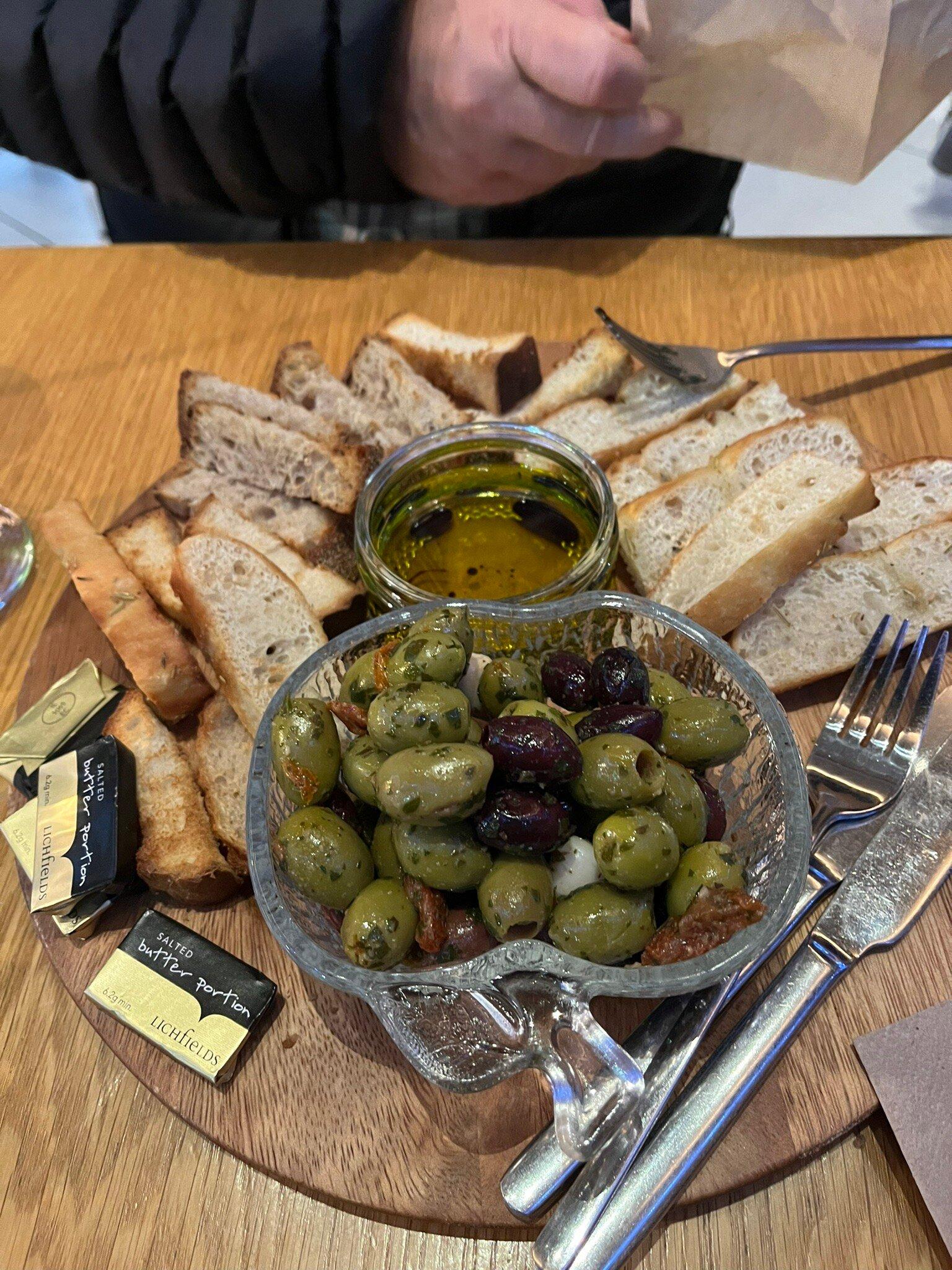 Common Sense: Coffee House & Bar