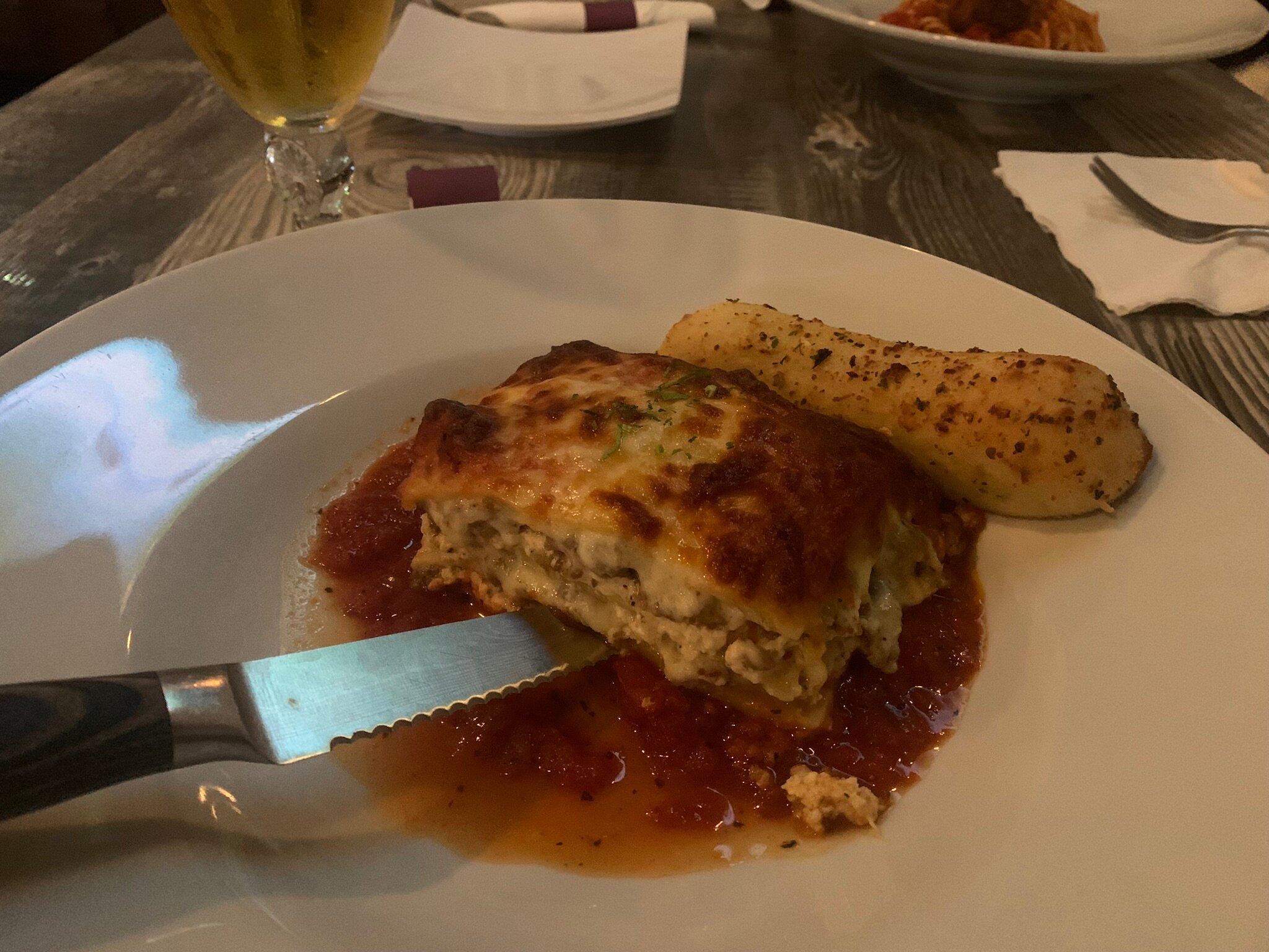 Mamma Mia Restaurant & Bar