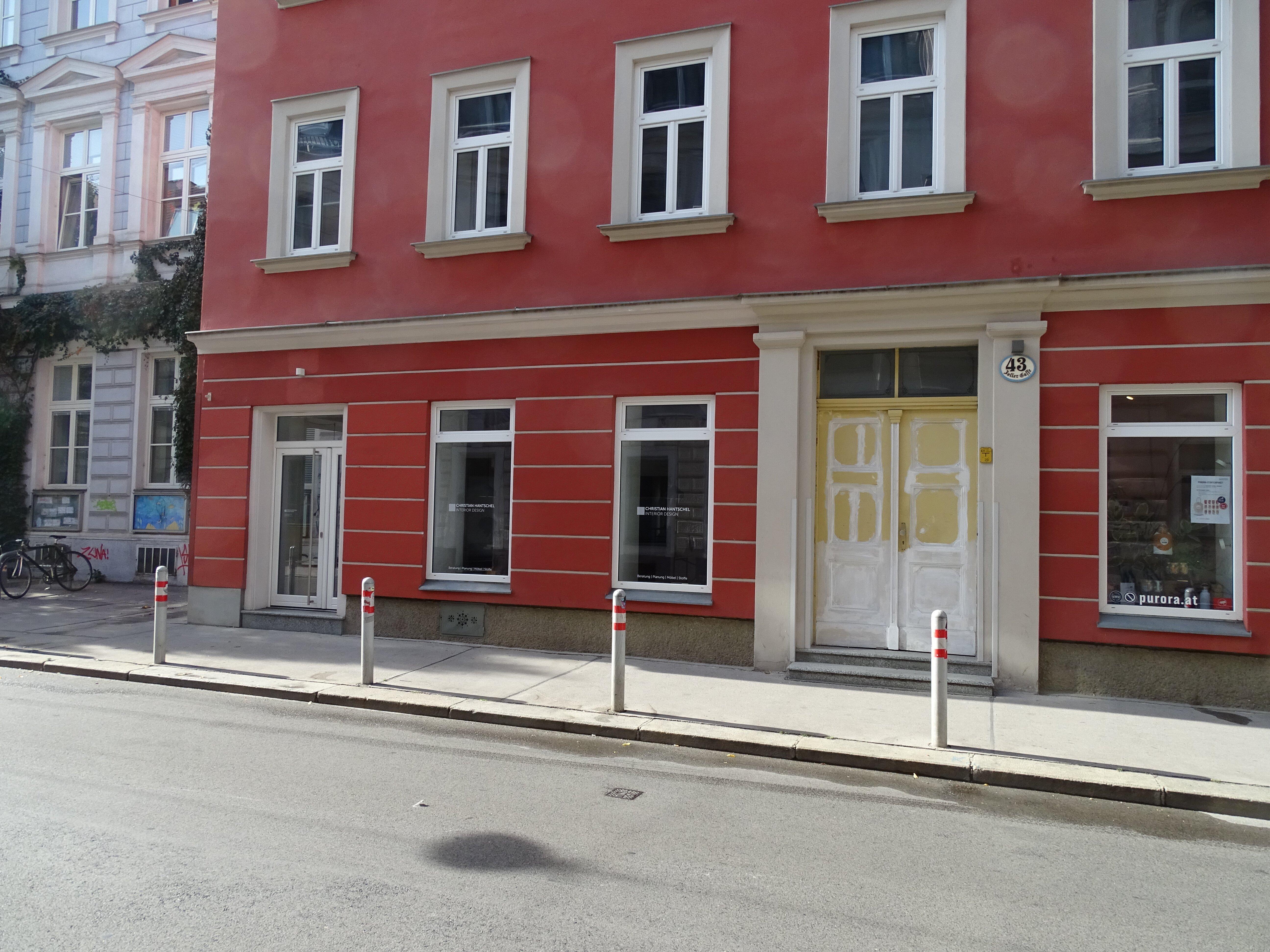 Johanna Koelbl's Extraordninary Bead Shop