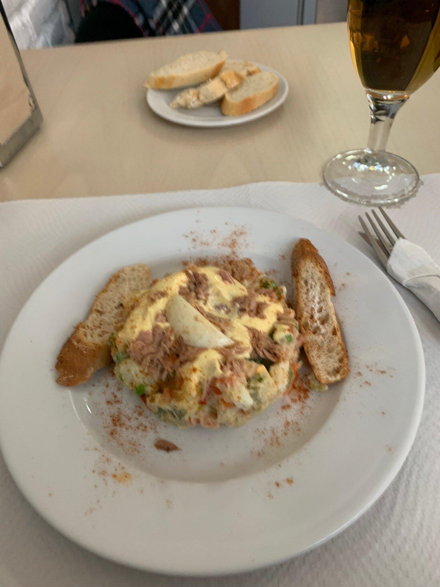 Restaurante Cafeteria EL PILAR