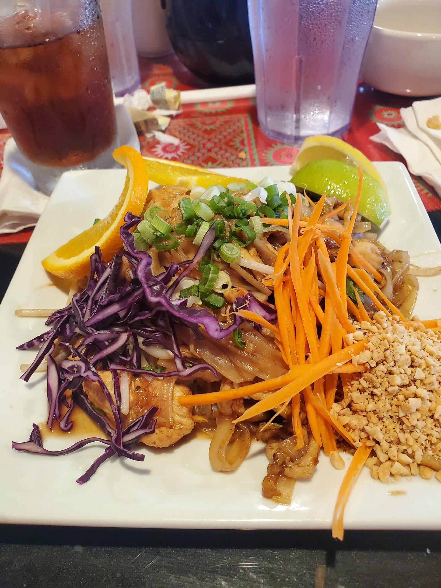 Kue's Cafe Asian Bistro