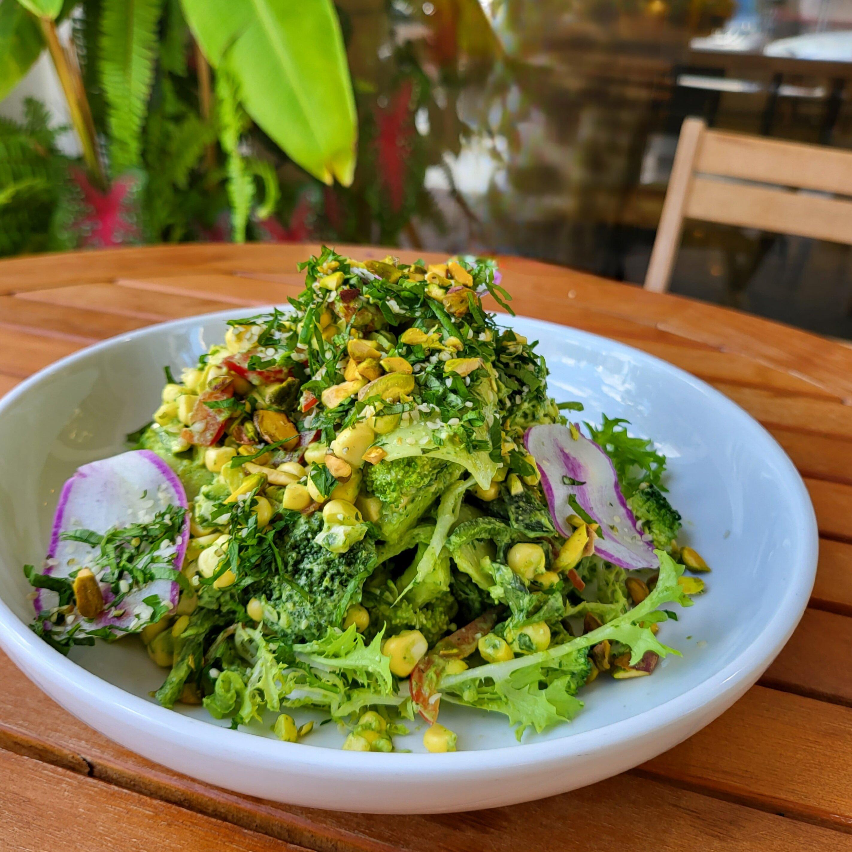 Ionie Organic Cafe