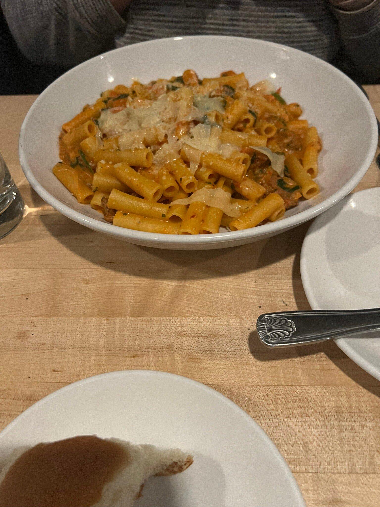 Vangel's Restaurant & Bar