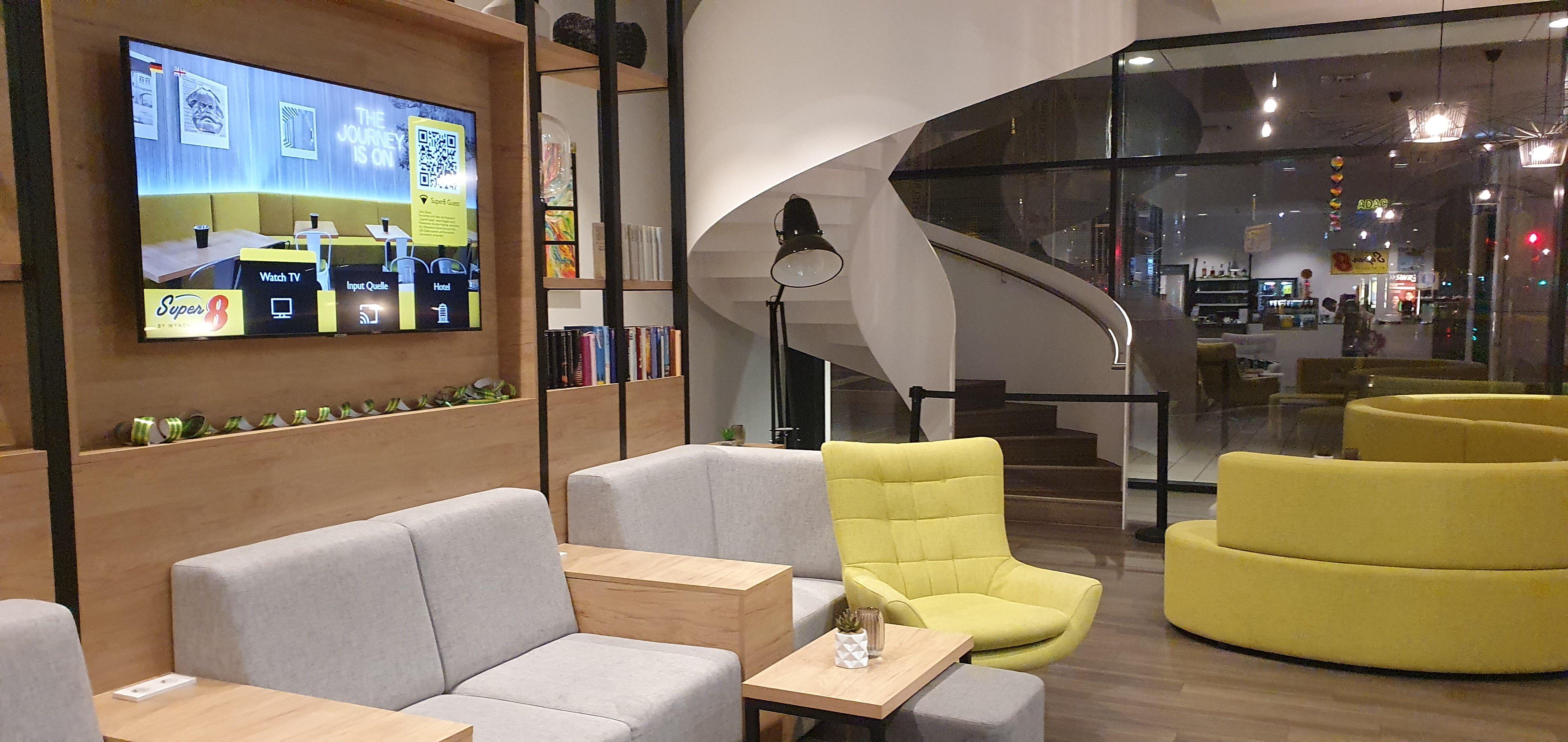 Super 8 By Wyndham Koblenz