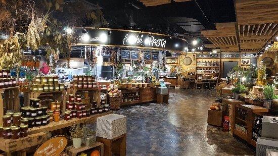 Restaurant Kochmütze Im Möbel Höffner