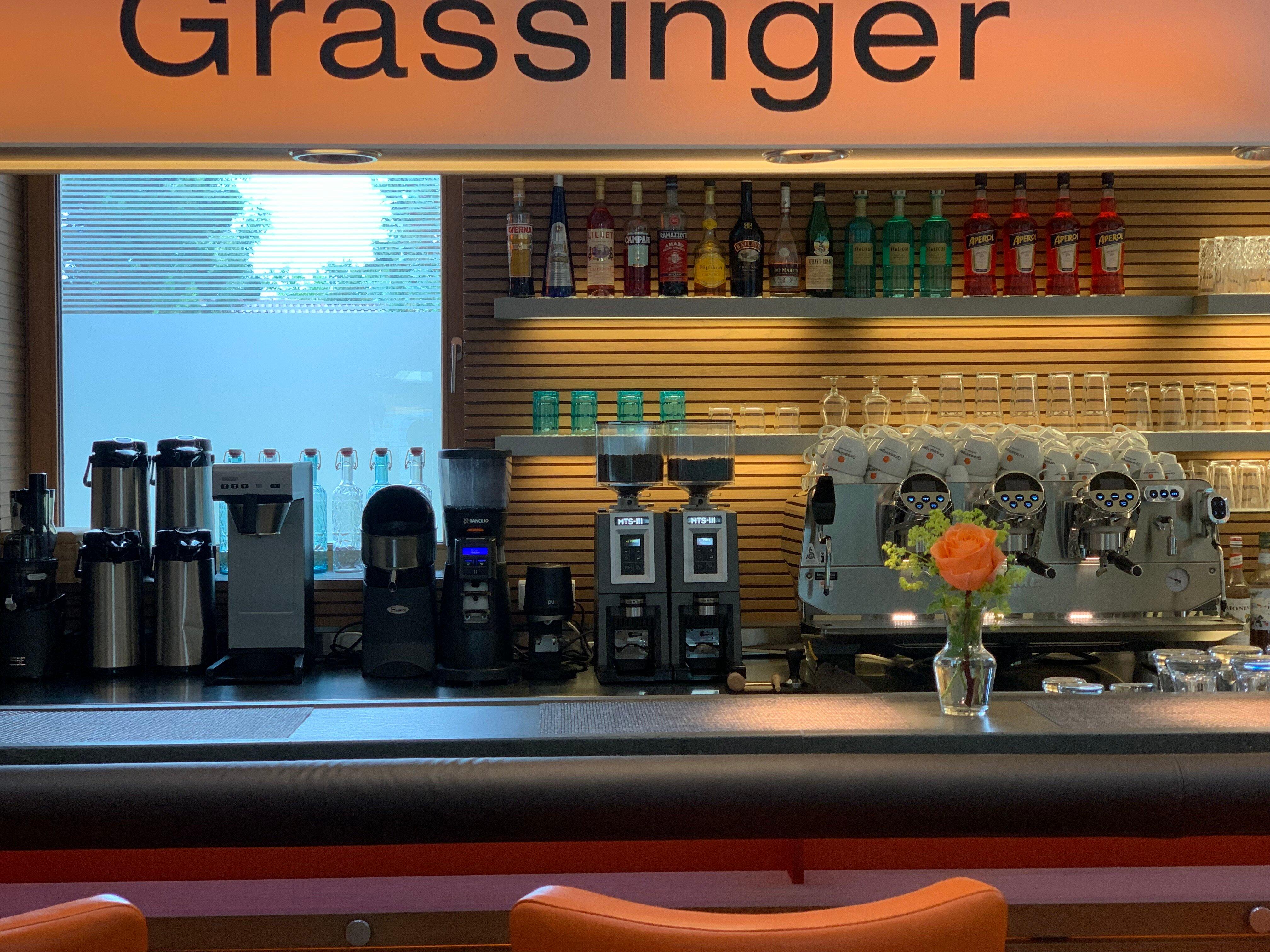 Grassinger Cafe & Restaurant