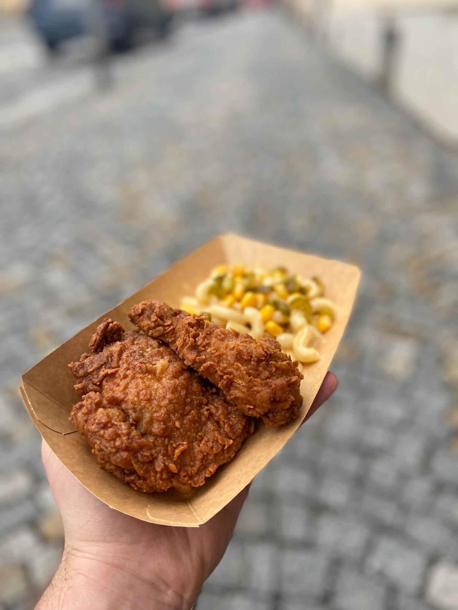 Papi's | Bistro | Bar | Café