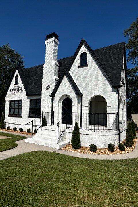 The Corner Soak and Spa