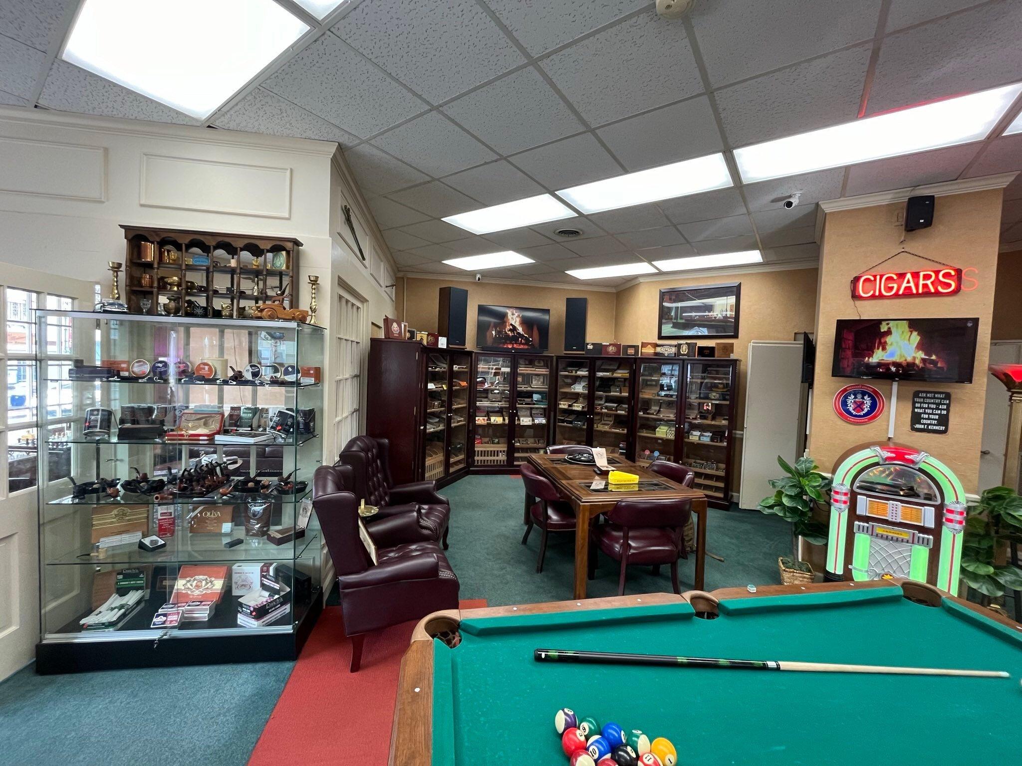 Lexington Cigars & Lounge