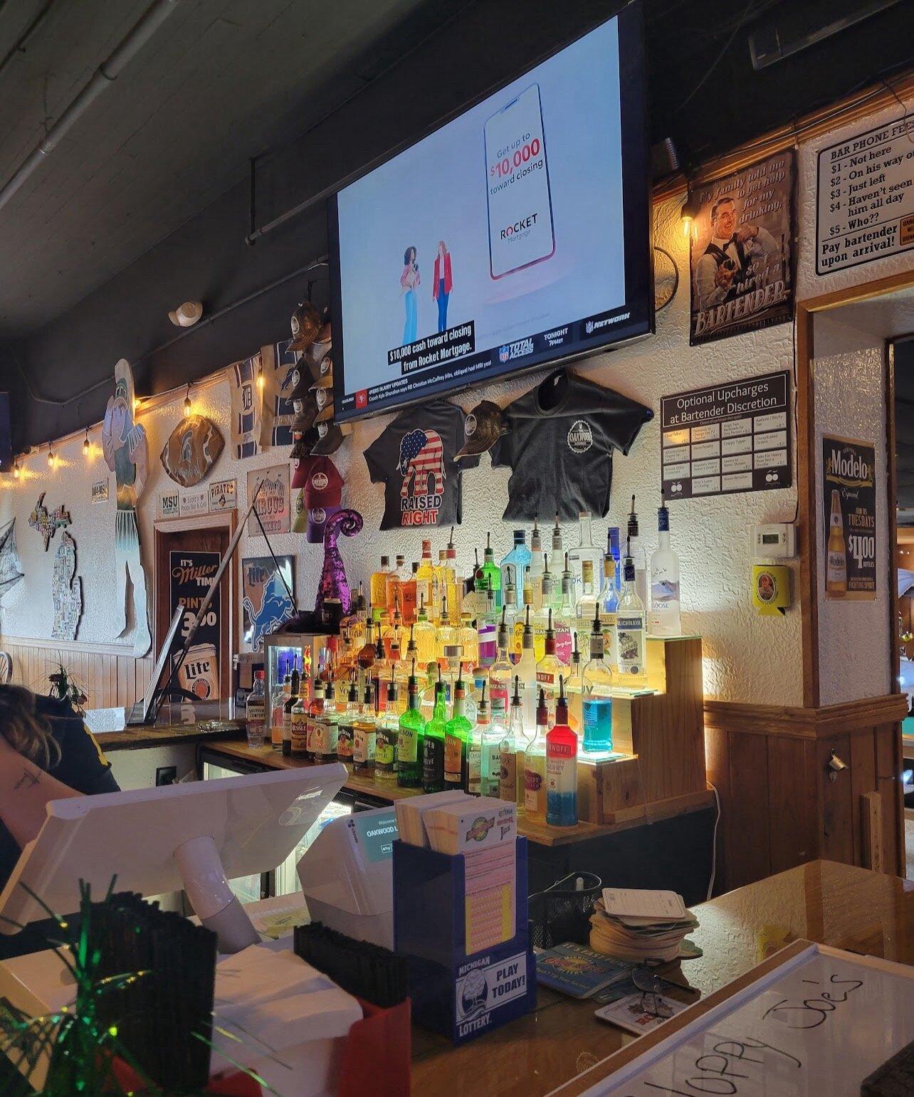 Oakwood Lounge