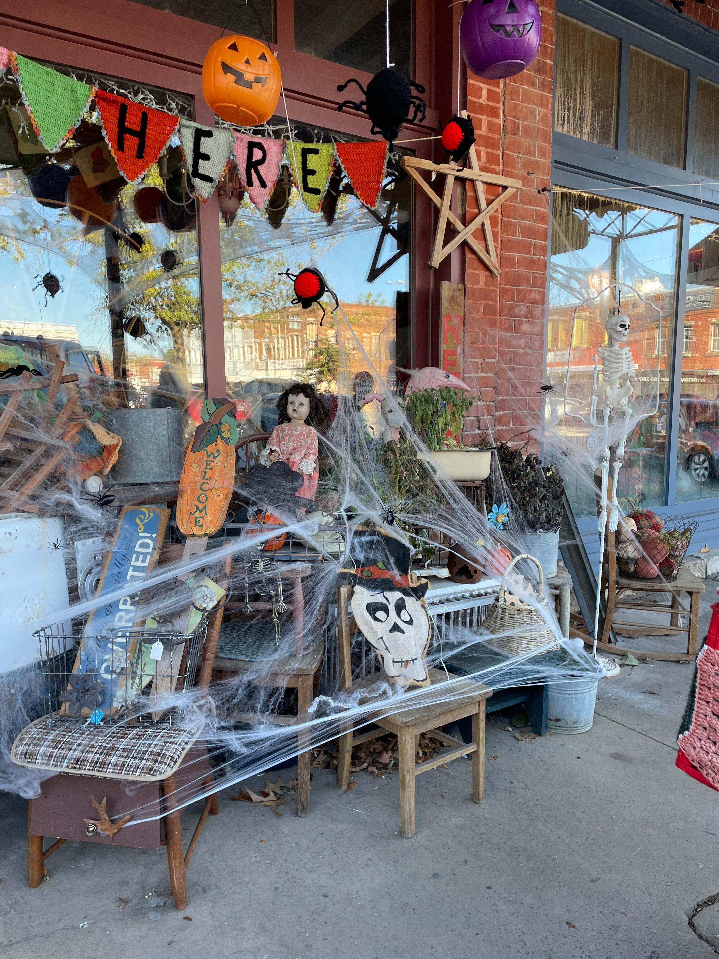Hardcastle Folk Art