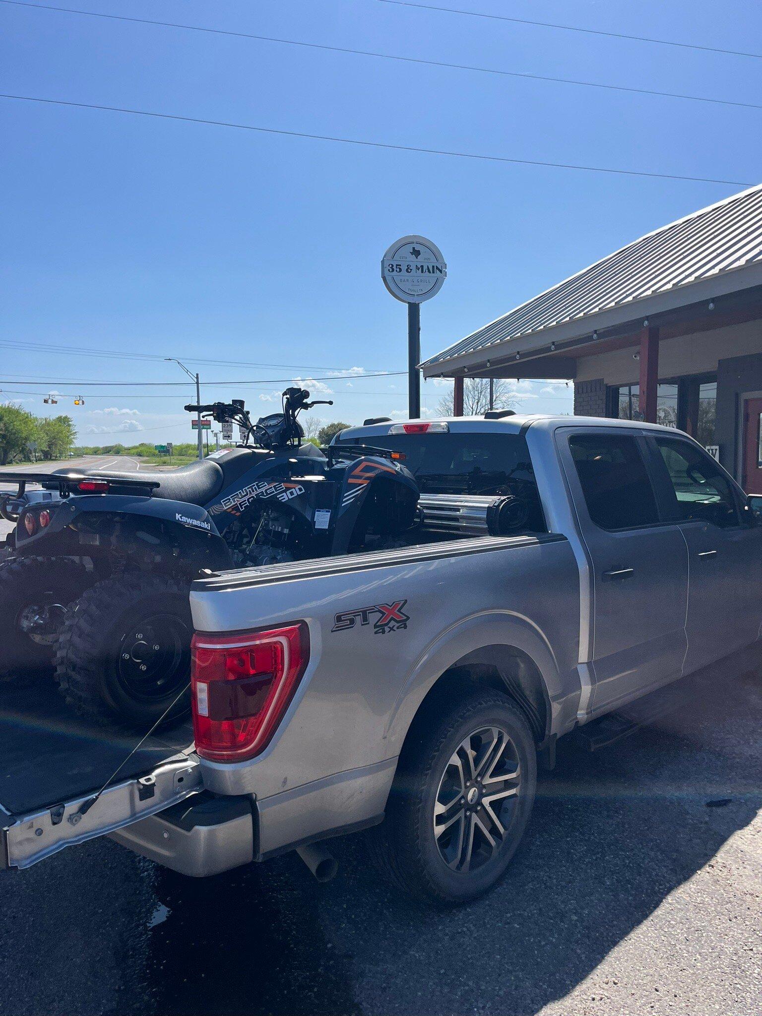 35 & Main Bar and Grill