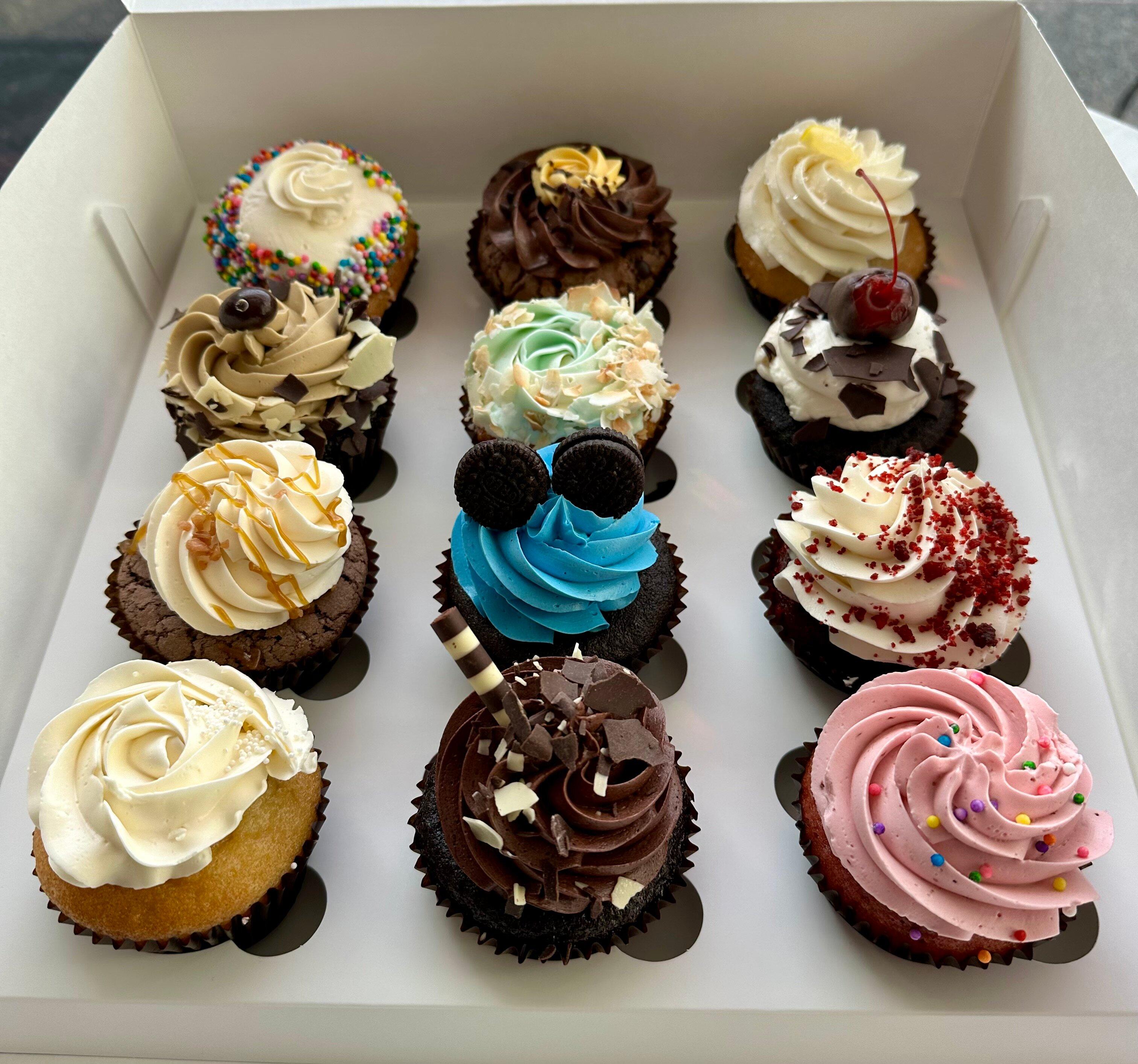 Ooh La La Cupcakes + Cakes