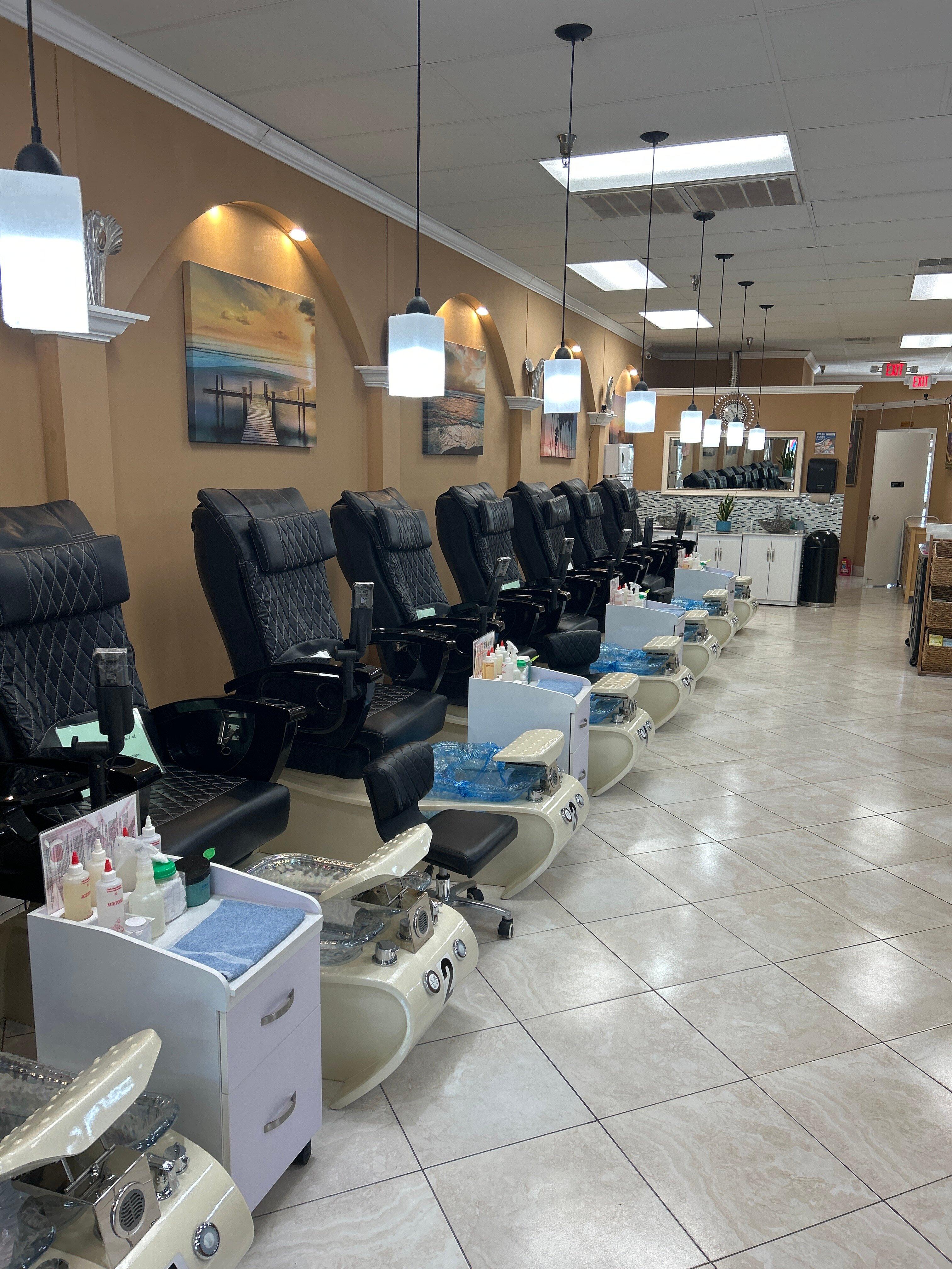 Tiffany Nail & Spa By Dn