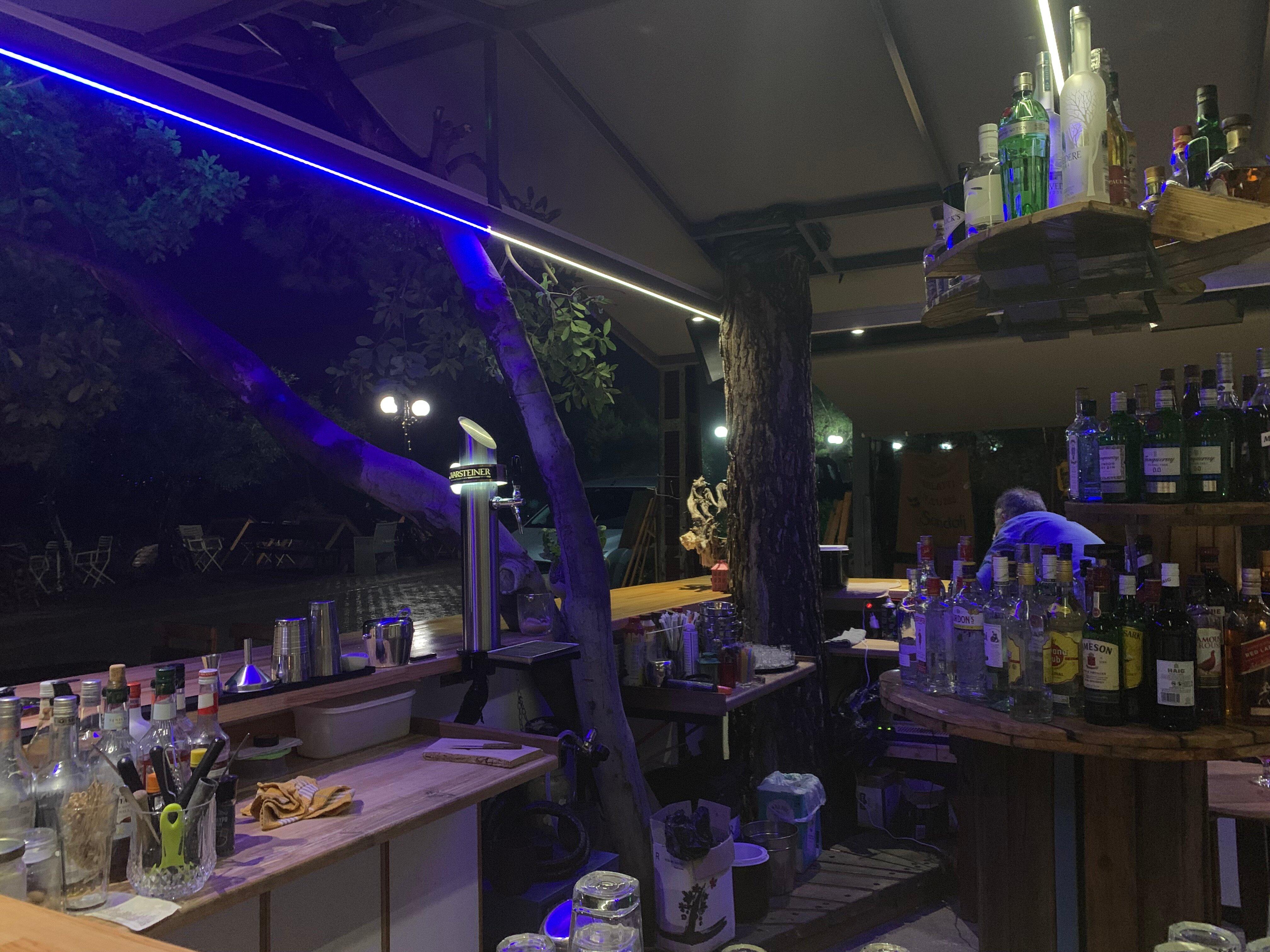 L' atelier Bistro Bar