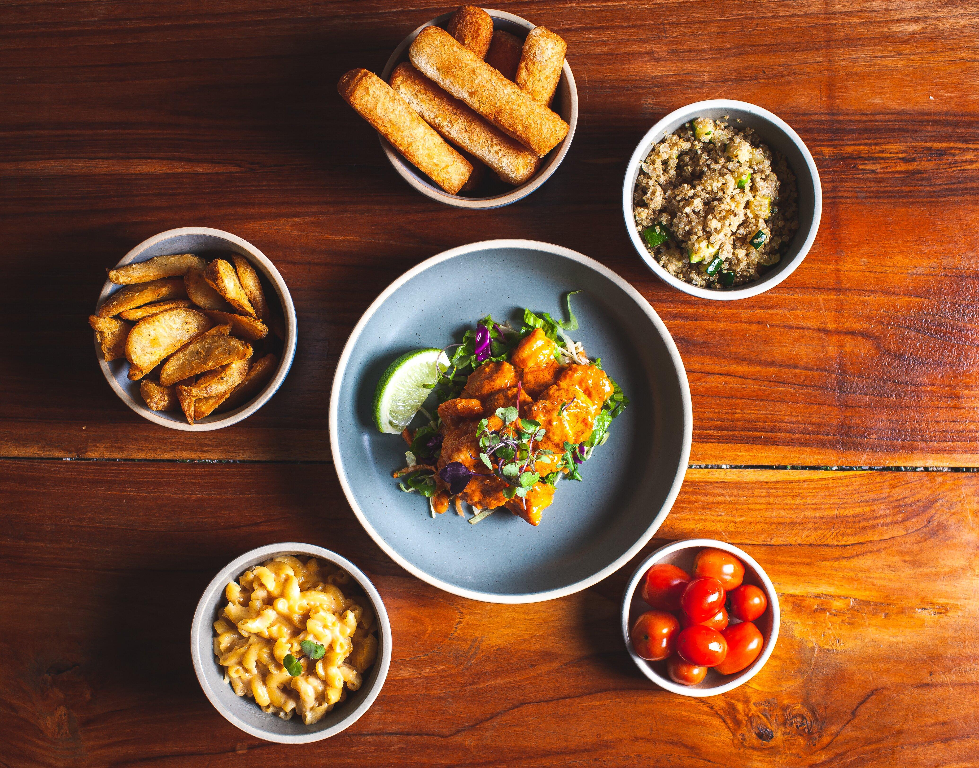 Tomato Restaurant Bar