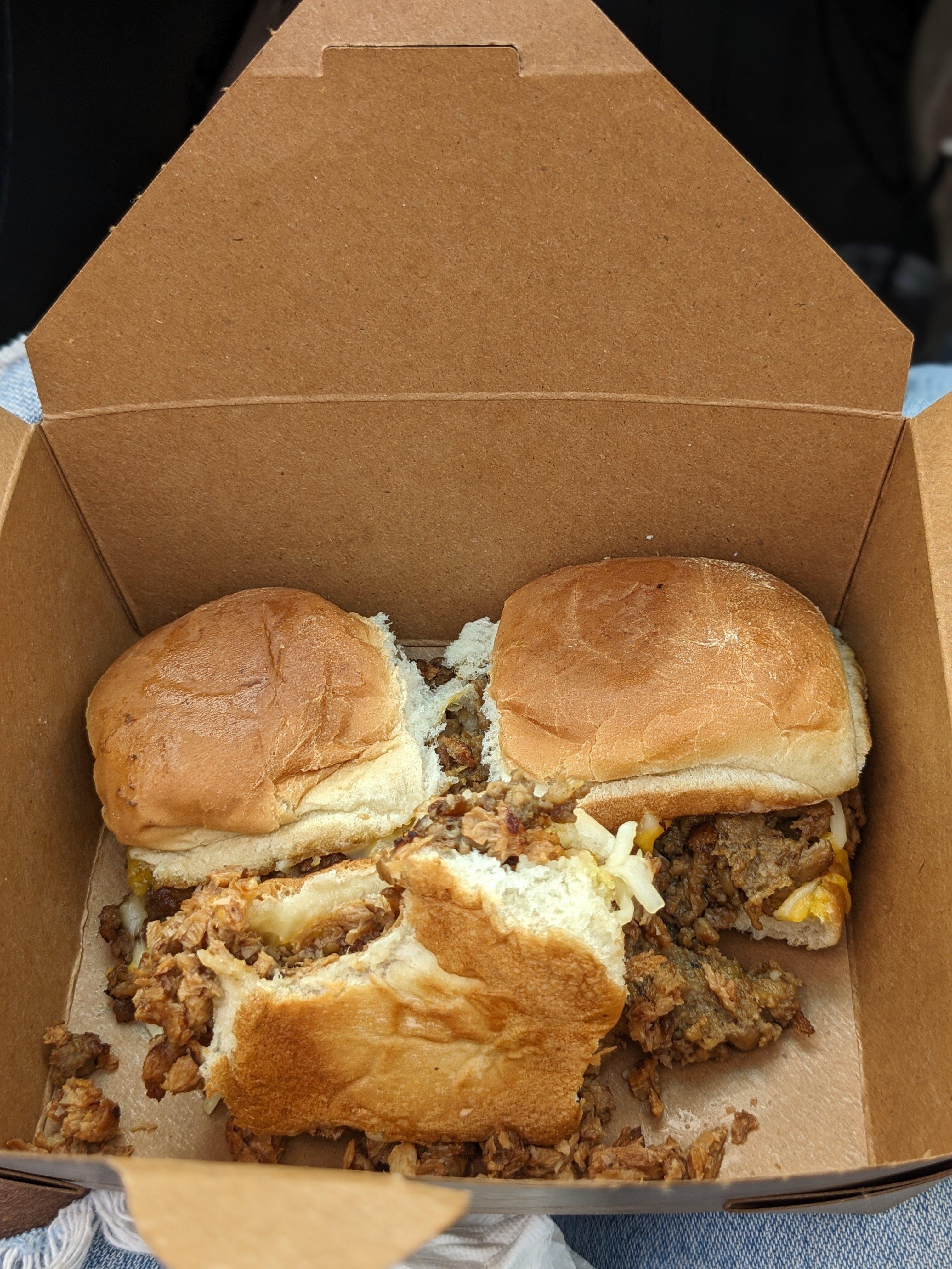 Nuno's Tacos & Vegmex Grill