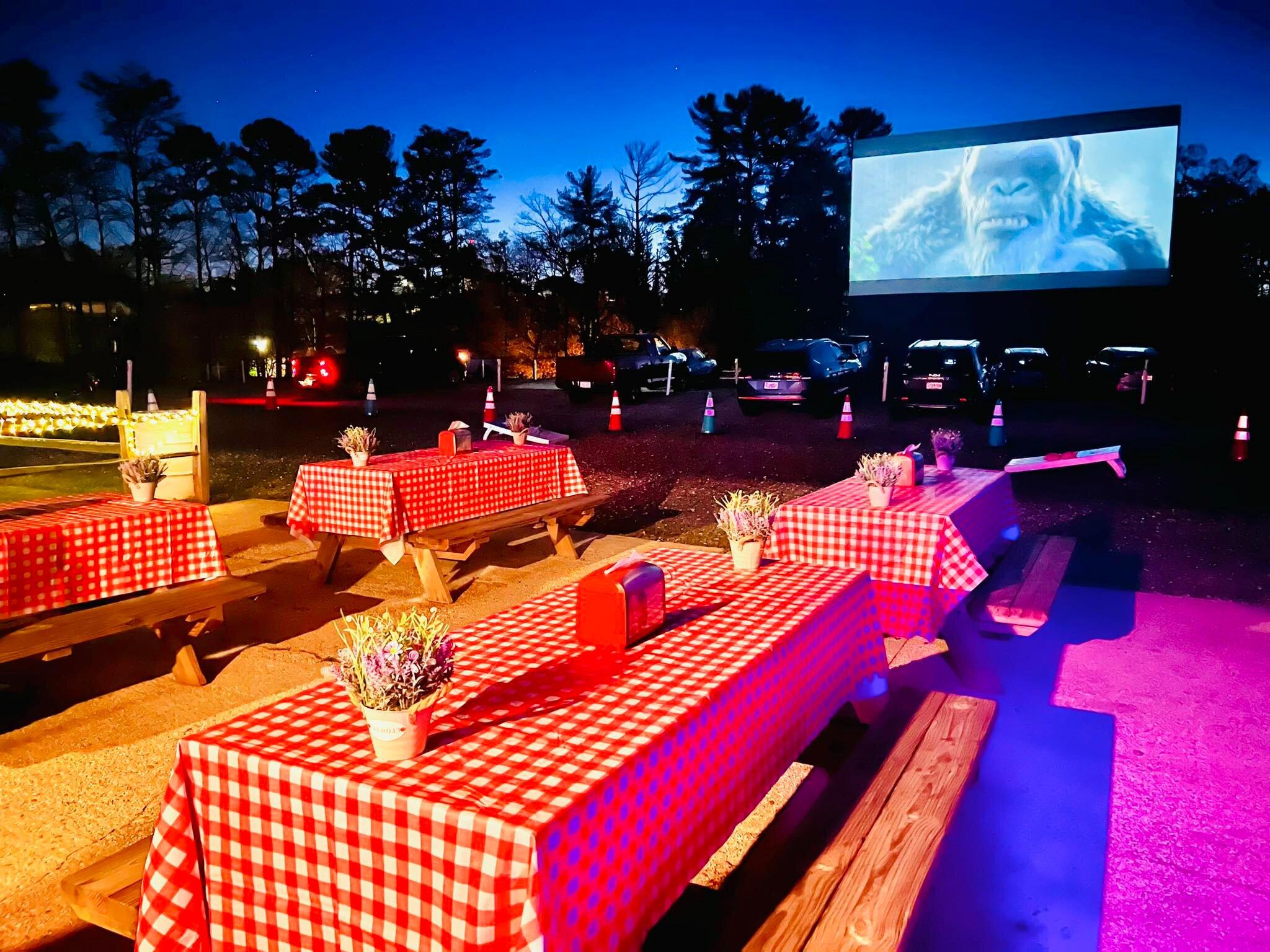 Swan Drive-in Theater & Diner