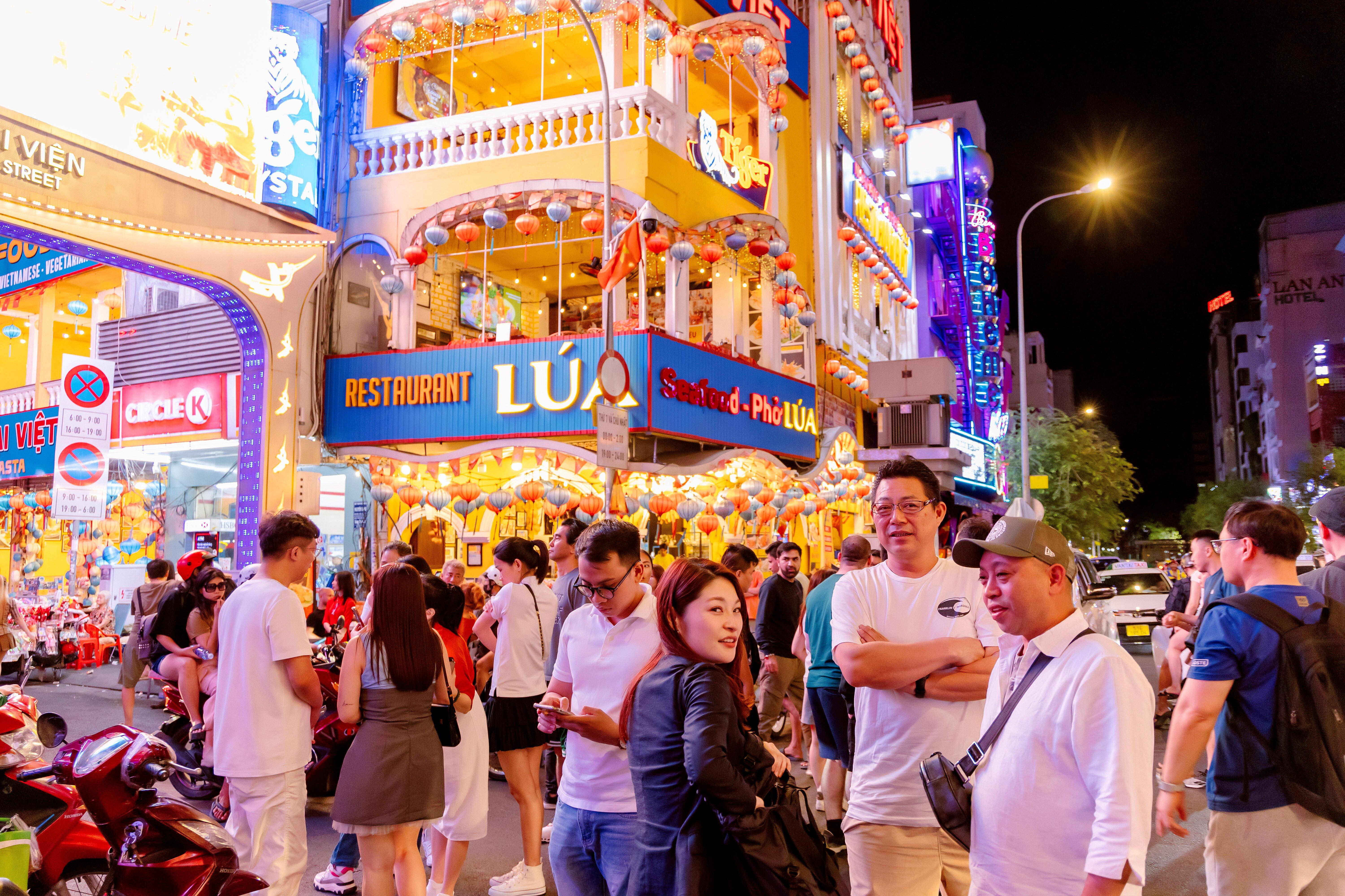 Lua Dai Viet Restaurant